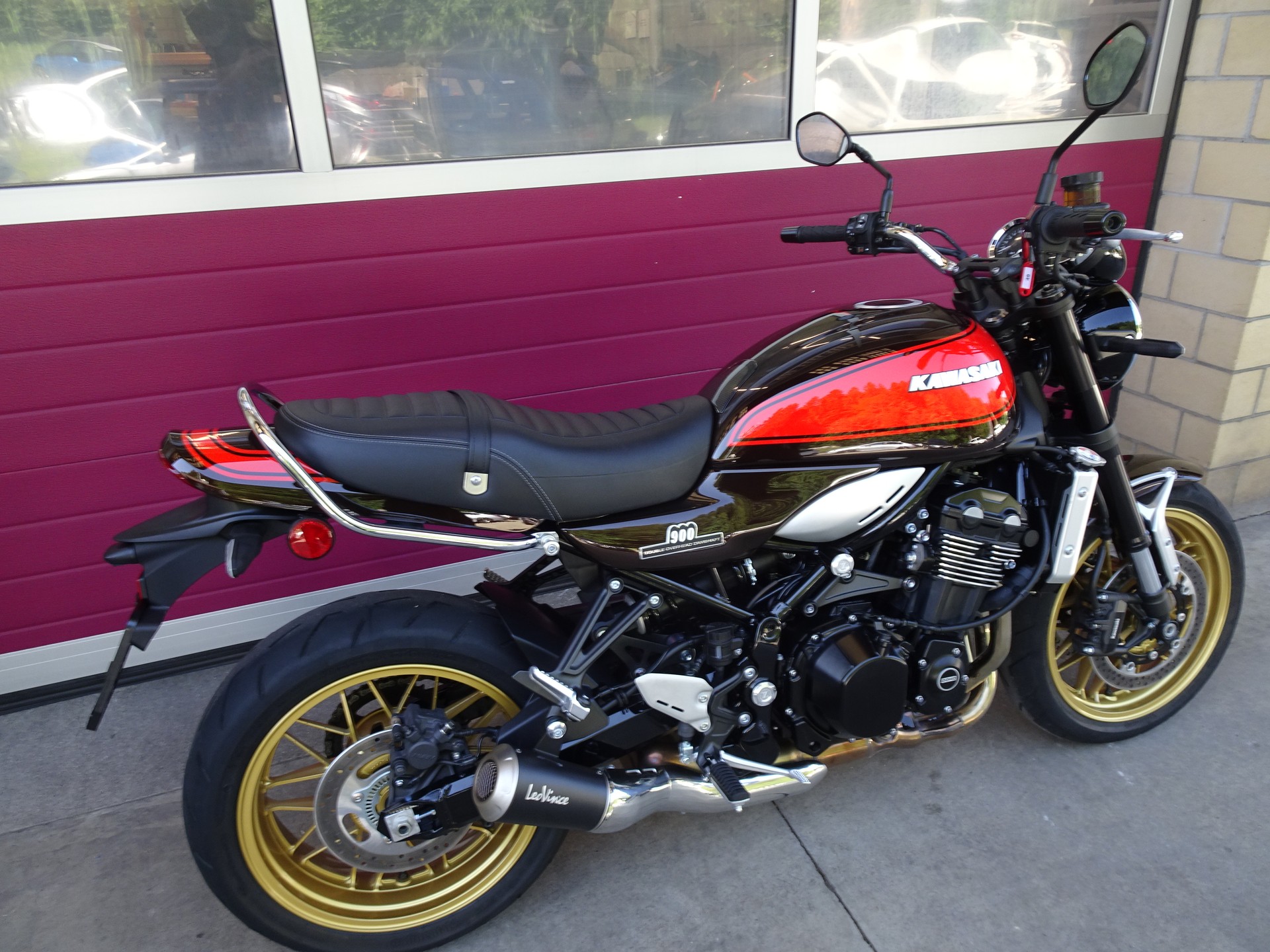 KAWASAKI Z 900 RS-image-3