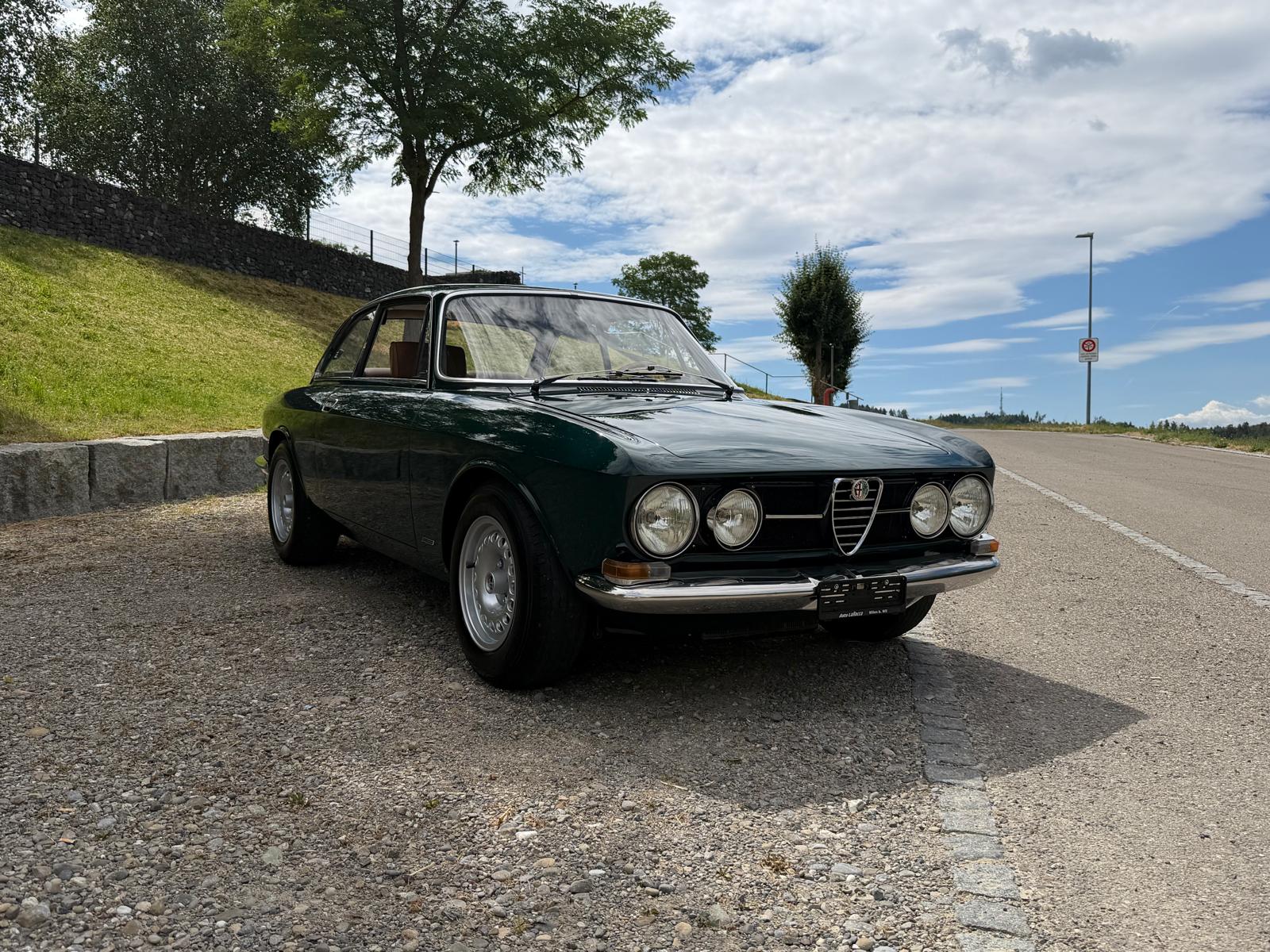 ALFA ROMEO 1750-showroom-element-1