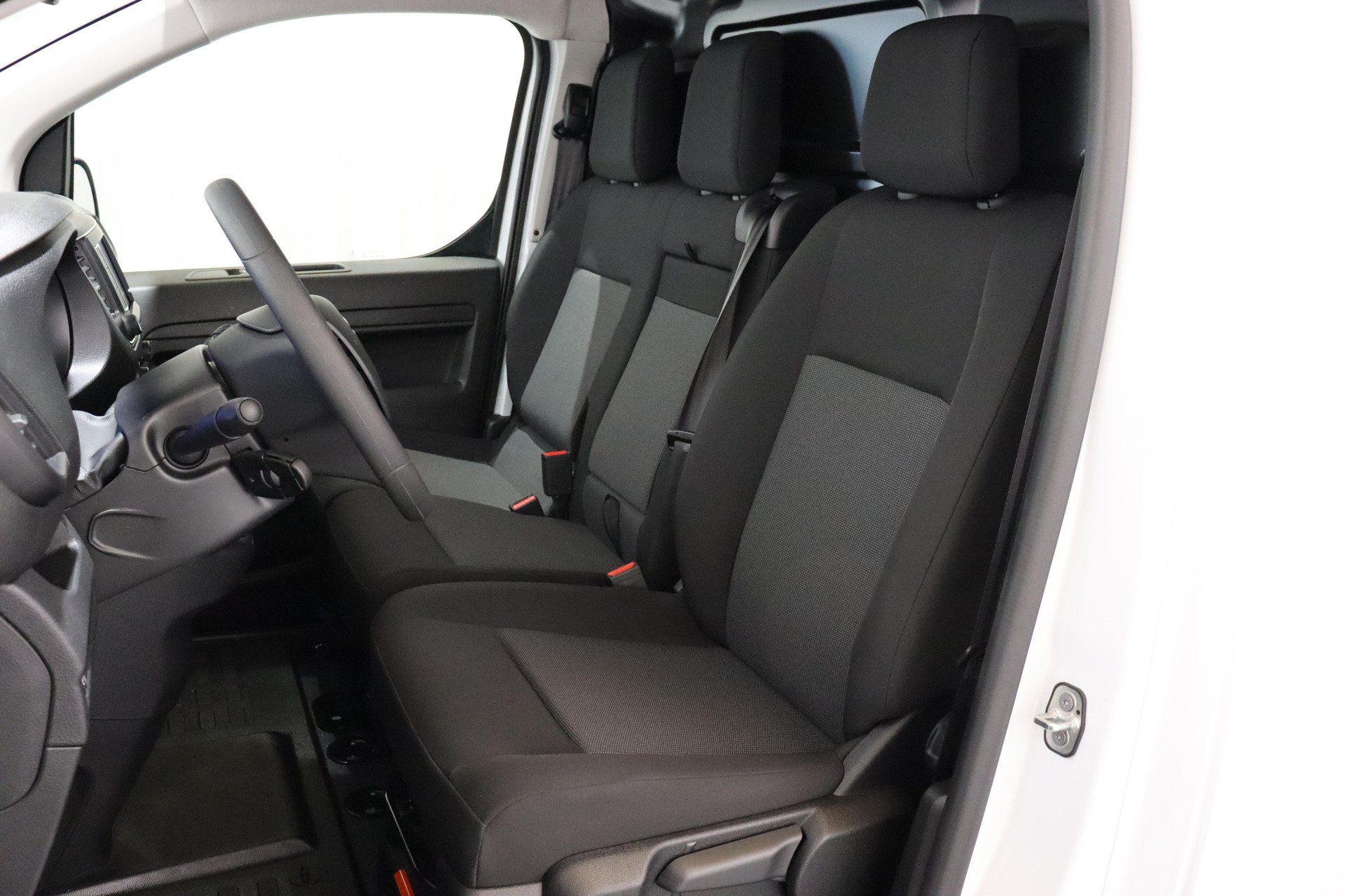 CITROEN e-Jumpy Kaw. M 50 kWh-image-5