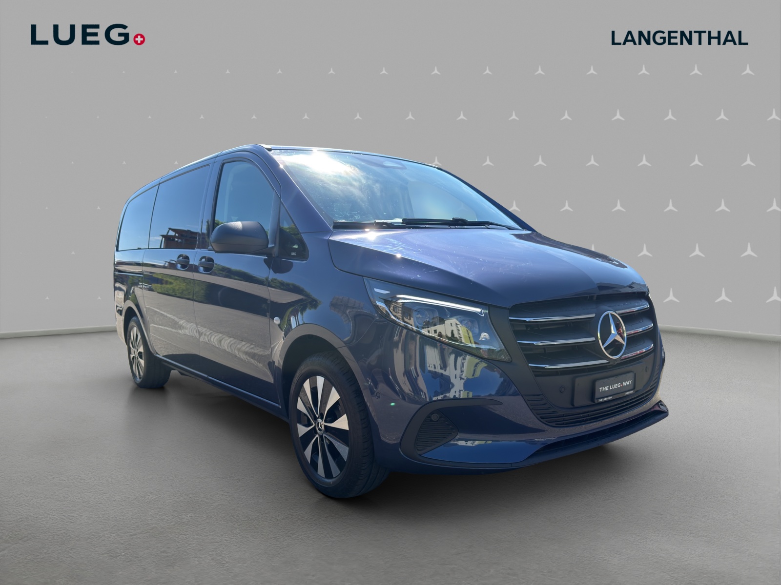 MERCEDES-BENZ Vito 116 CDI Lang Tourer 9G-Tronic 4M Select-image-4
