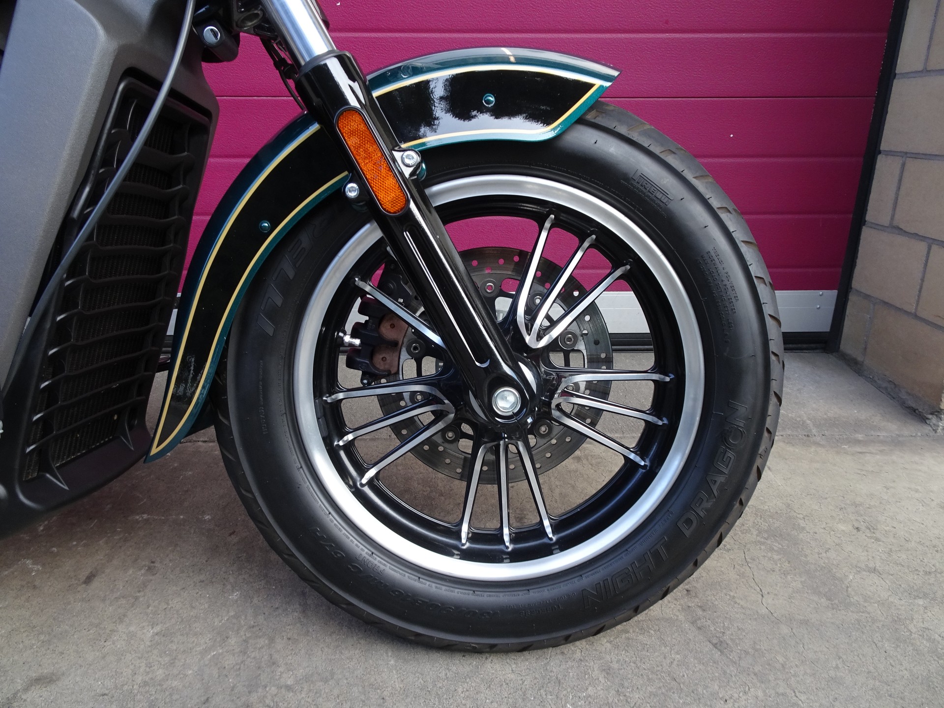 INDIAN Scout ABS-image-1