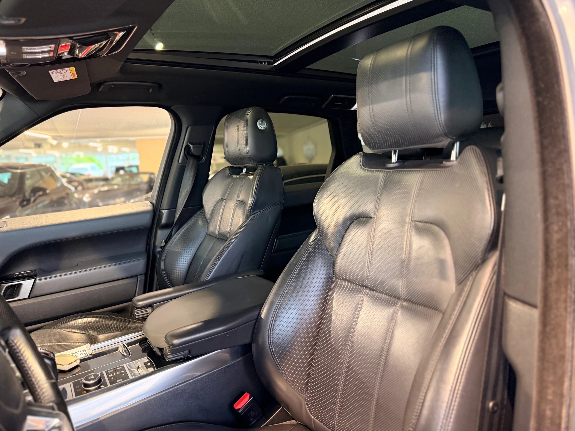 LAND ROVER Range Rover Sport 3.0 SDV6 SE Automatic 7-Plätzer-image-12
