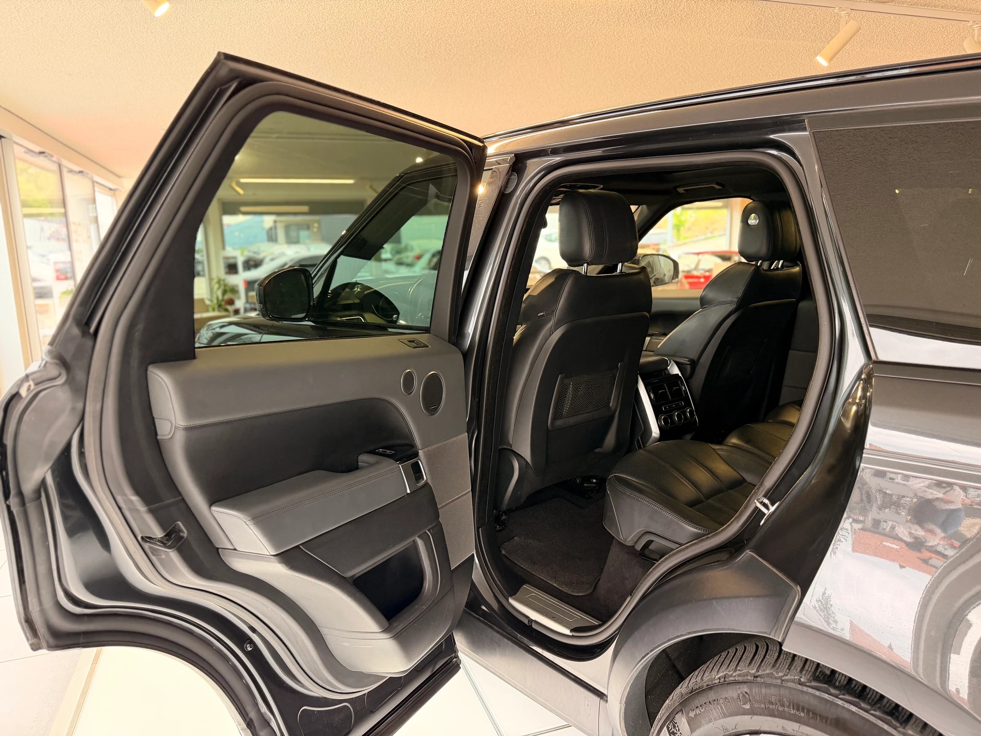 LAND ROVER Range Rover Sport 3.0 SDV6 SE Automatic 7-Plätzer-image-15