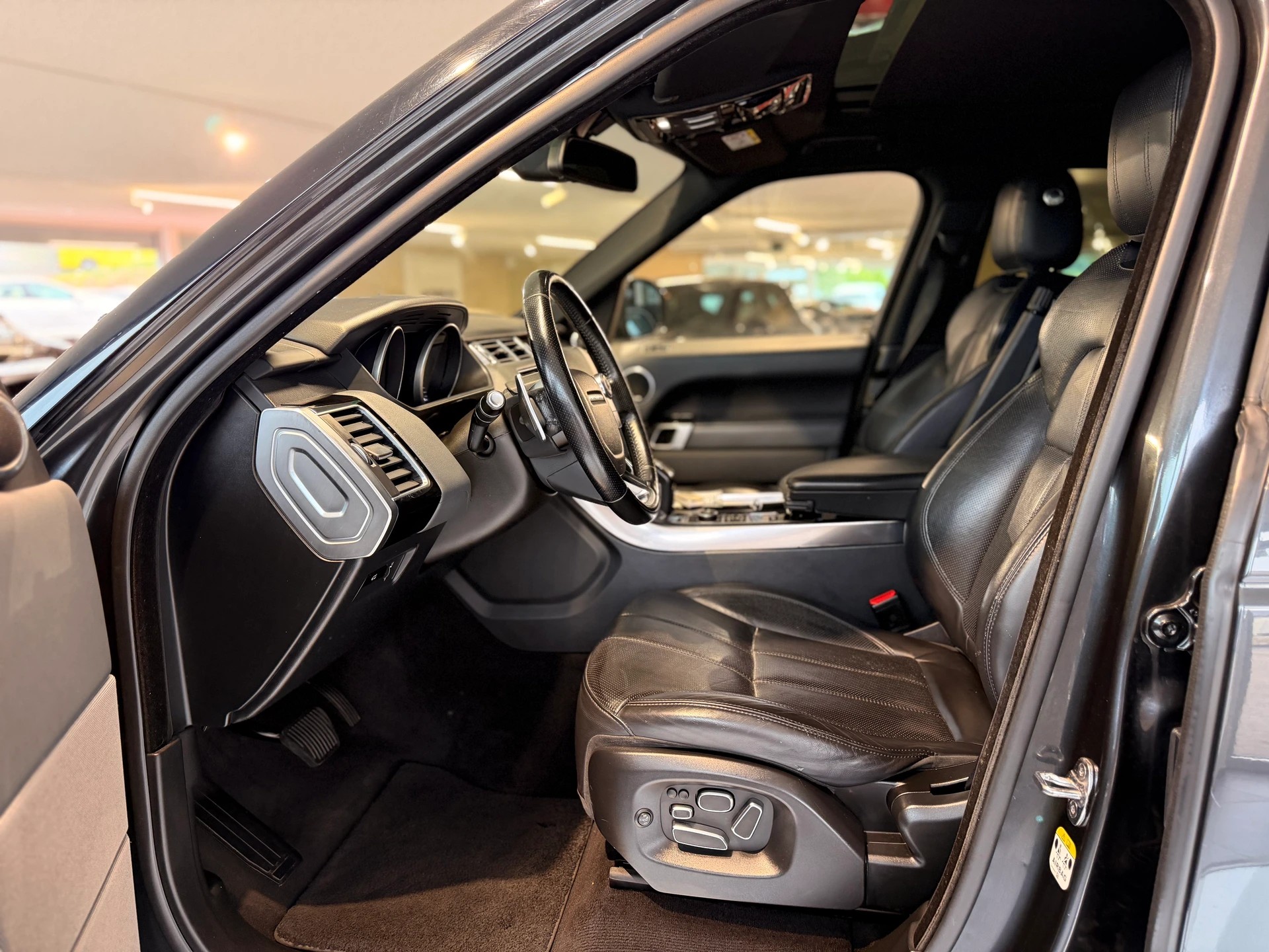 LAND ROVER Range Rover Sport 3.0 SDV6 SE Automatic 7-Plätzer-image-11