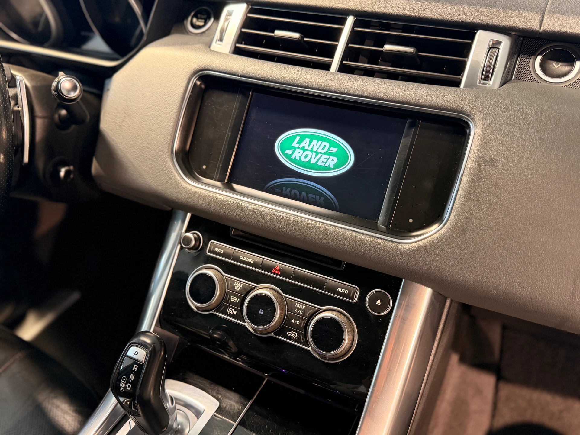 LAND ROVER Range Rover Sport 3.0 SDV6 SE Automatic 7-Plätzer-image-28