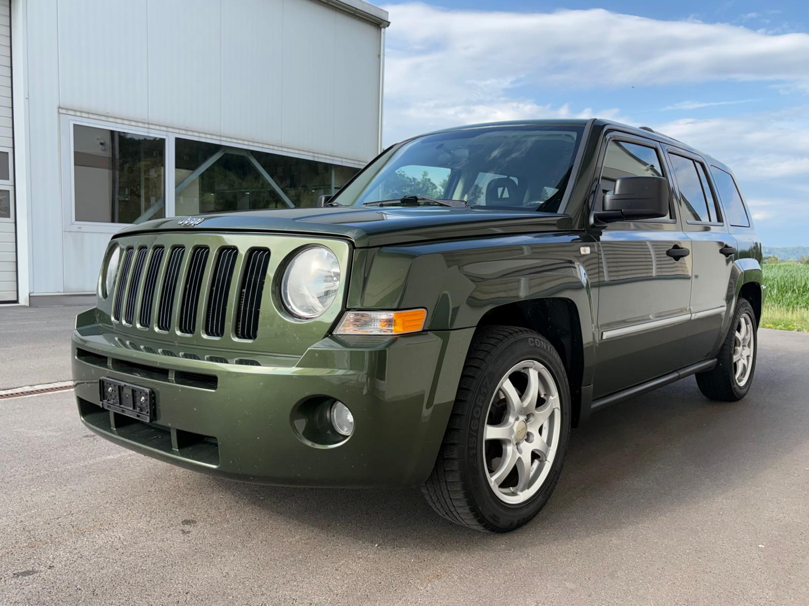 JEEP Patriot 2.4 Limited Leder AHK 8-Fach-image-3