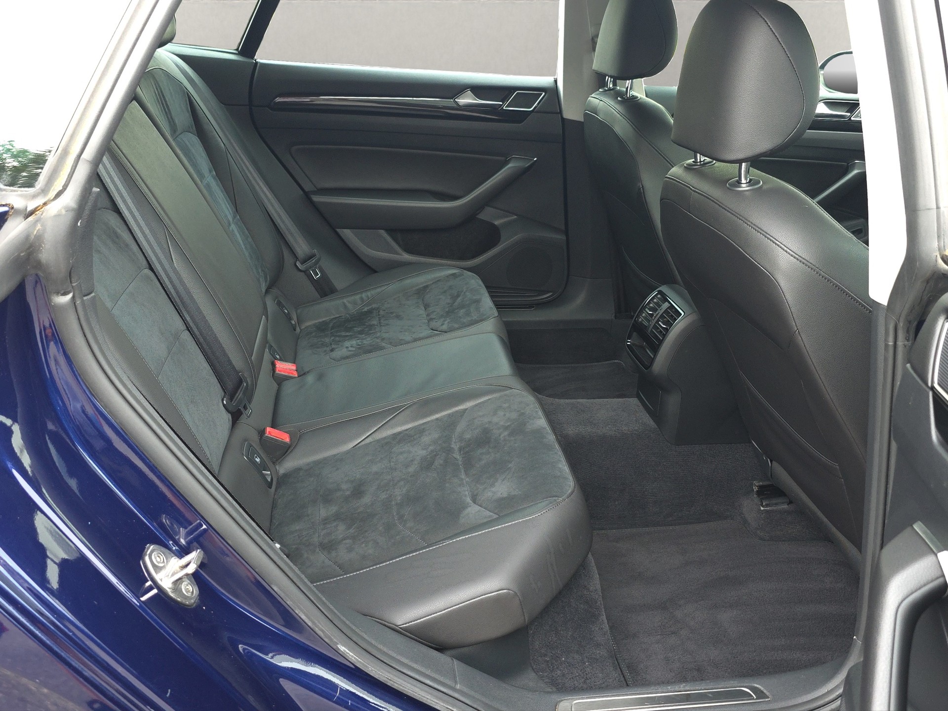 VW Arteon 2.0 TDI BMT Elegance DSG-image-13
