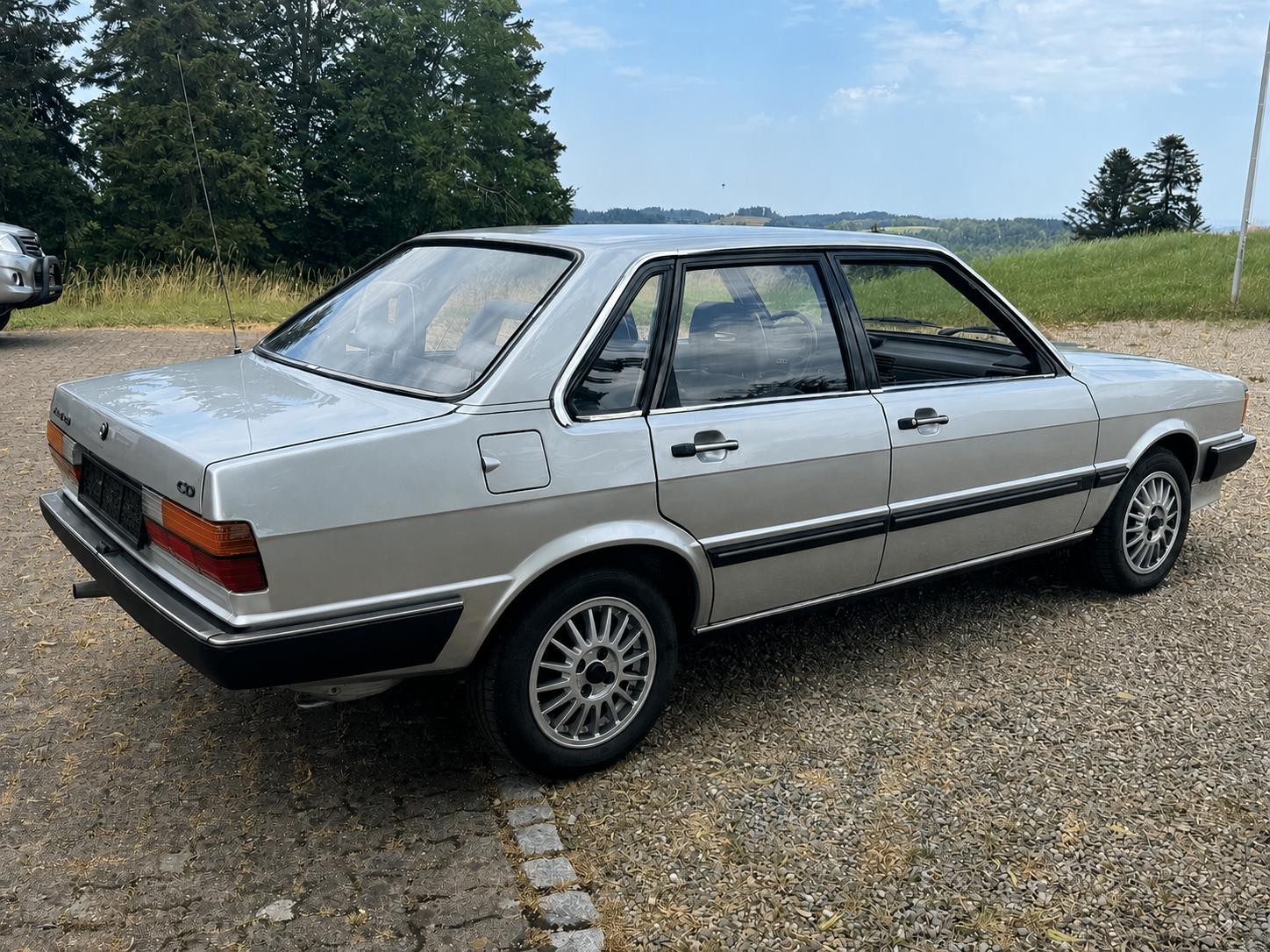 AUDI 80 CD 5S Automat-showroom-element-3