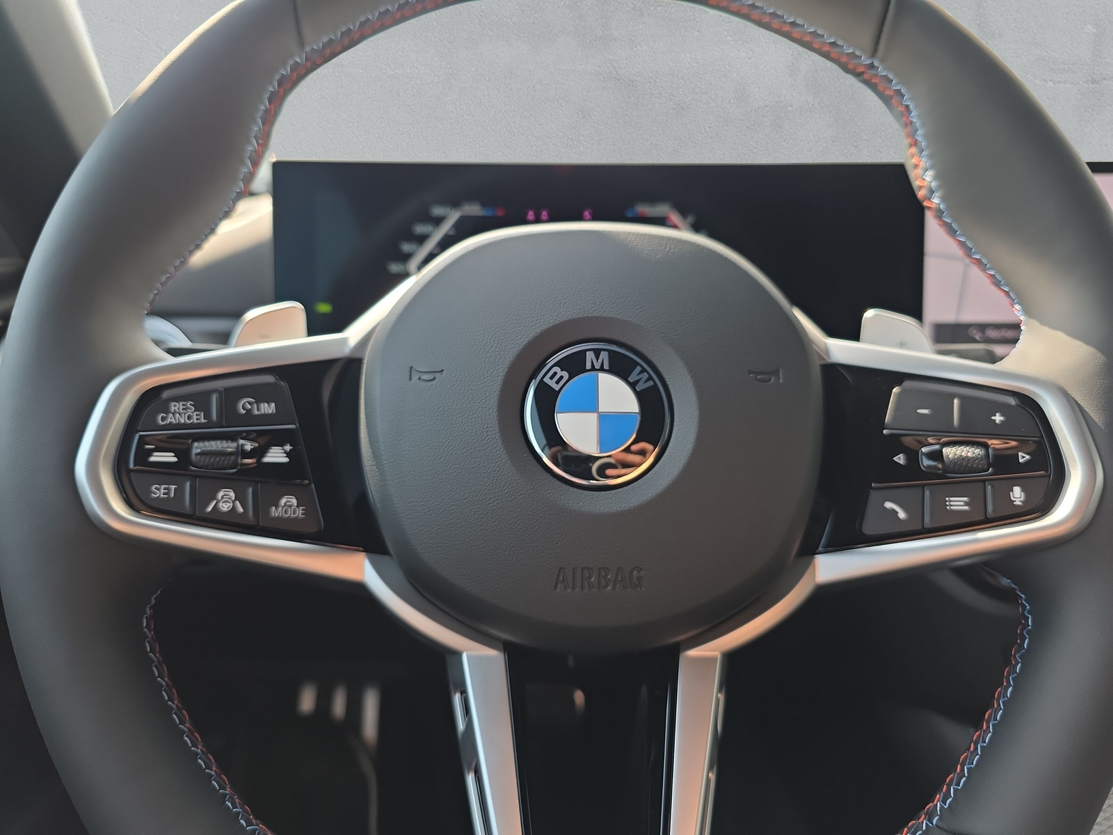 BMW M440i xDrive 48V Cabriolet Steptronic-image-22