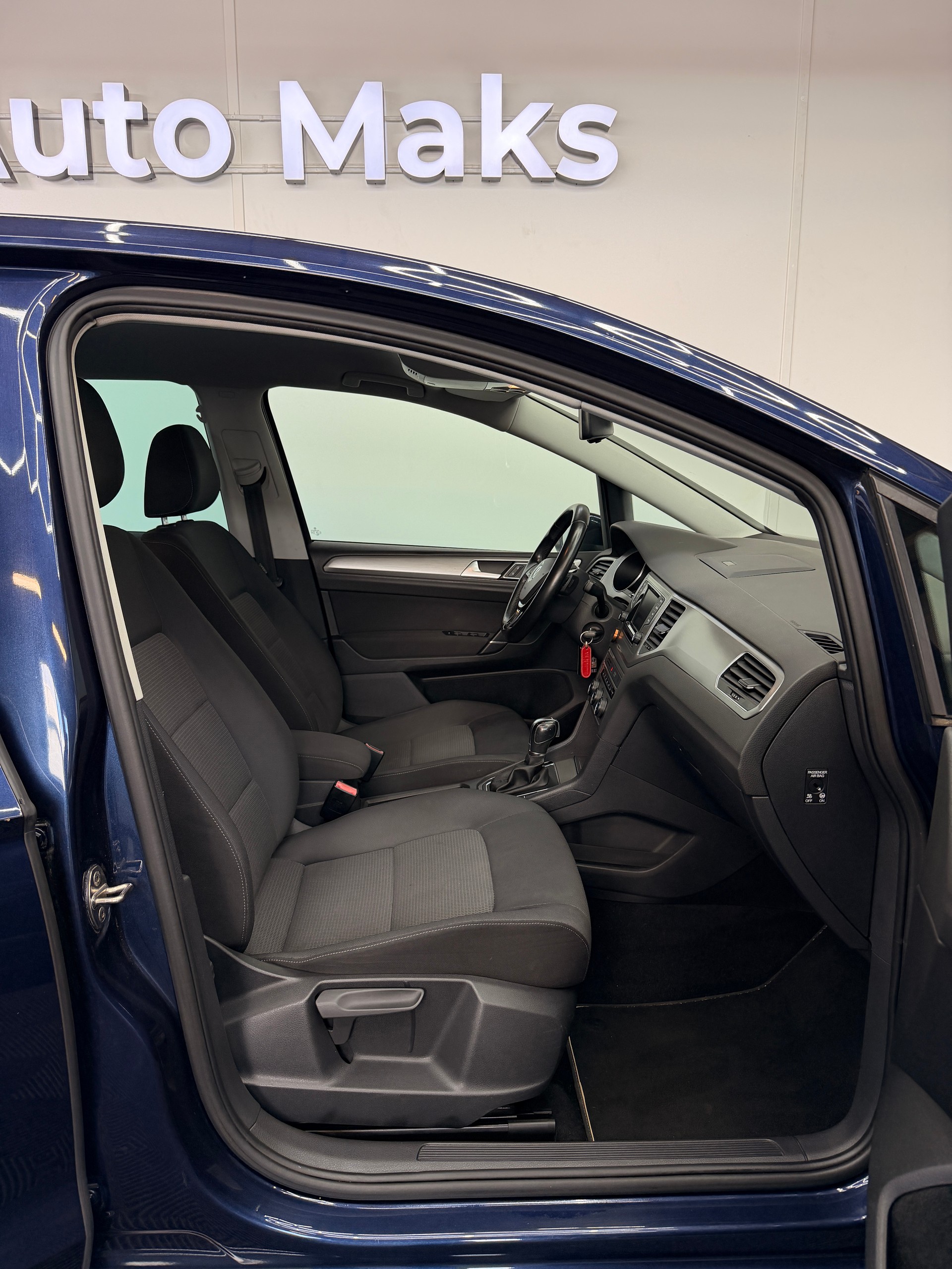 VW Golf Sportsvan 1.4 TSI Lounge DSG-image-4