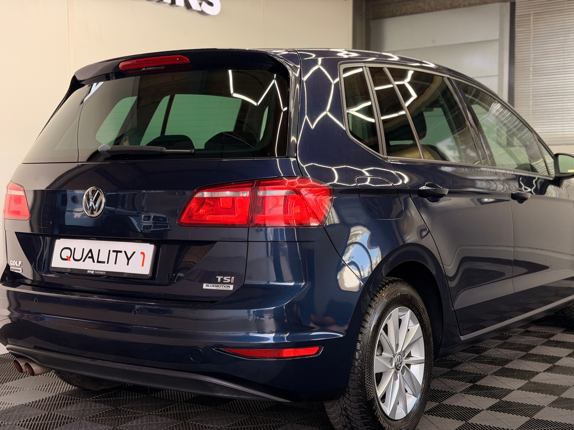 VW Golf Sportsvan 1.4 TSI Lounge DSG-showroom-element-2