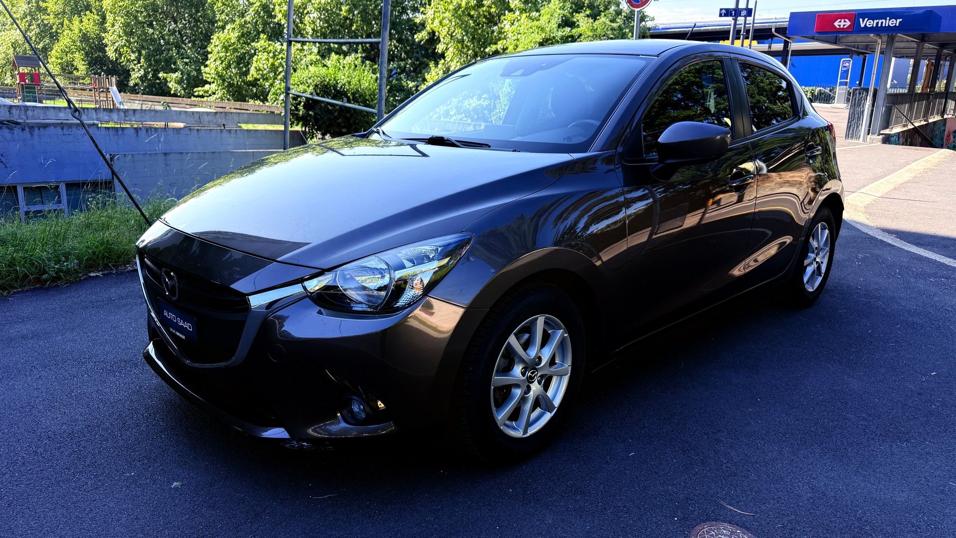 MAZDA 2 1.5 CD 16V Skyactiv-D Ambition-image-2