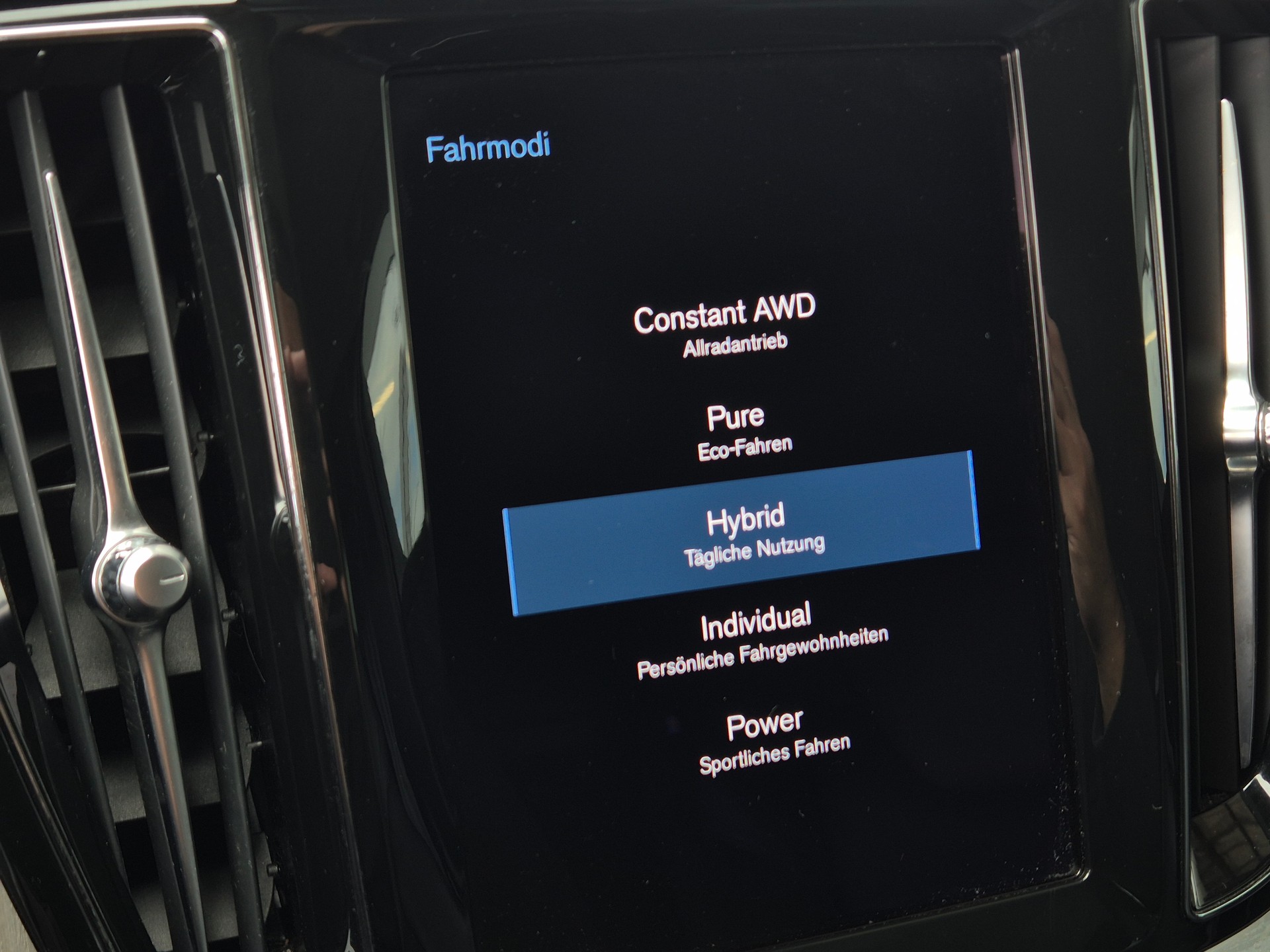 VOLVO V60 T6 eAWD Twin Engine Inscription Geartronic-image-27