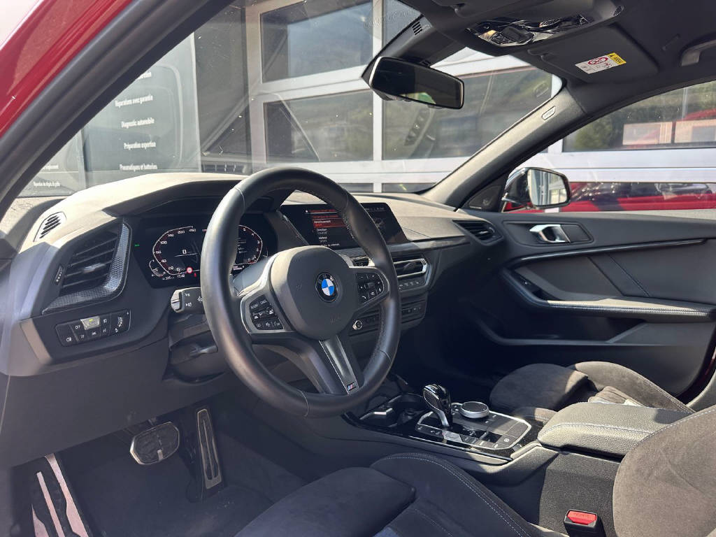 BMW M135i xDrive - (CH)-image-5