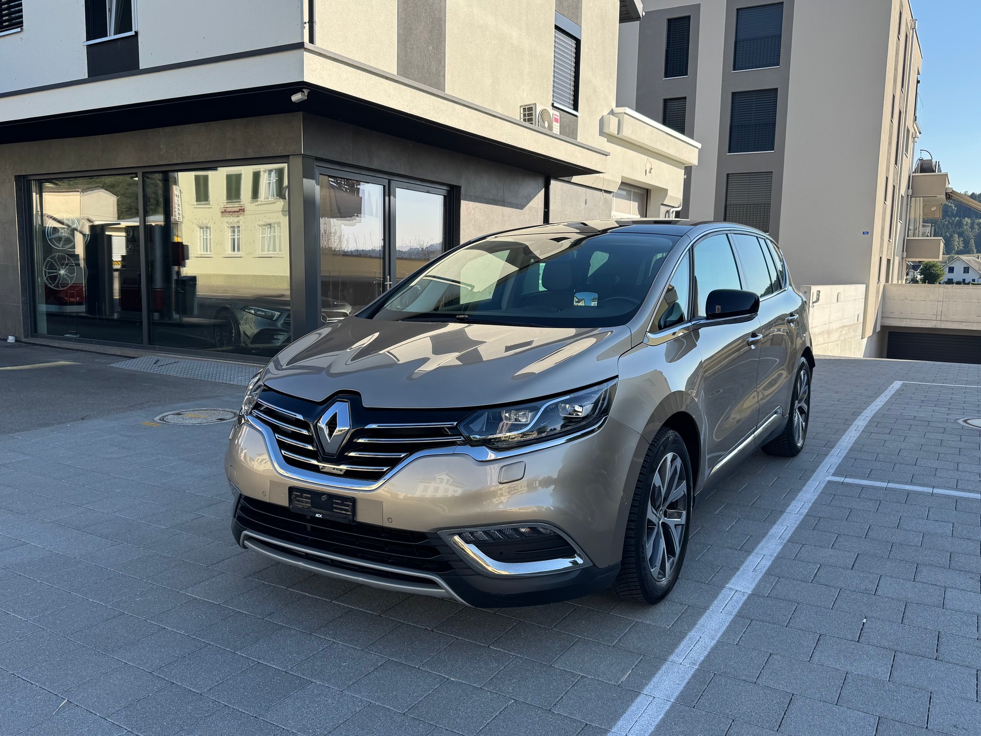 RENAULT Espace 1.6 dCi Initiale Paris EDC