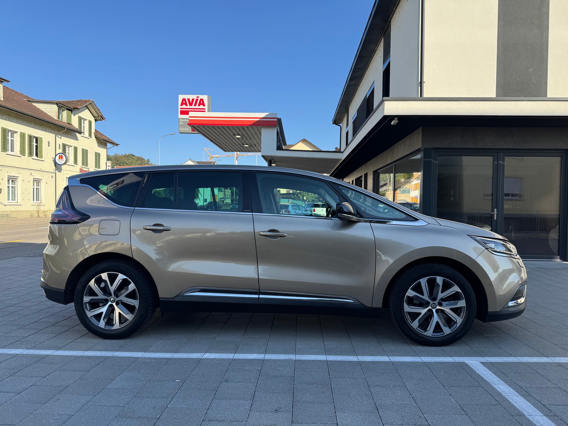 RENAULT Espace 1.6 dCi Initiale Paris EDC-image-5