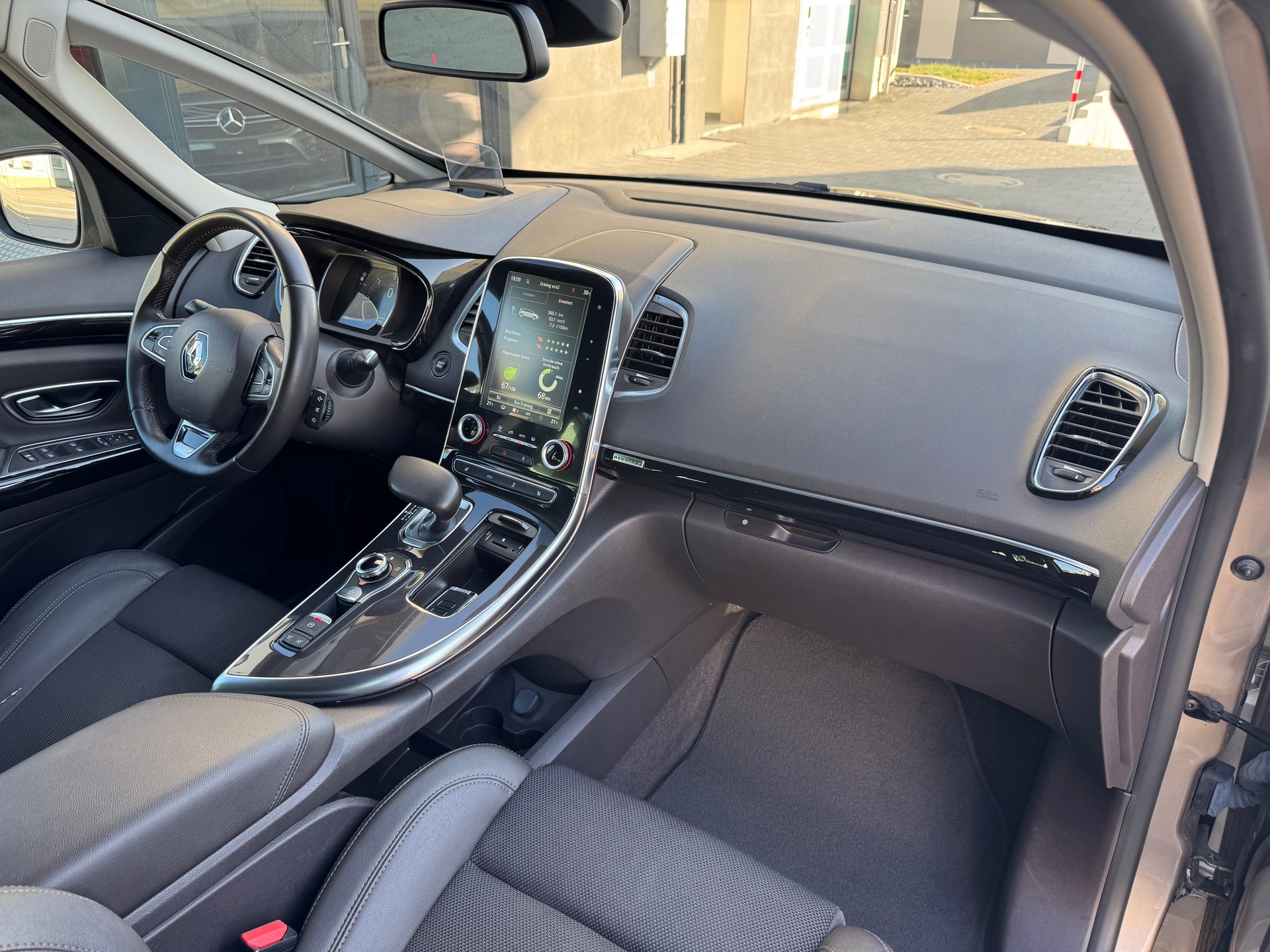 RENAULT Espace 1.6 dCi Initiale Paris EDC-image-11