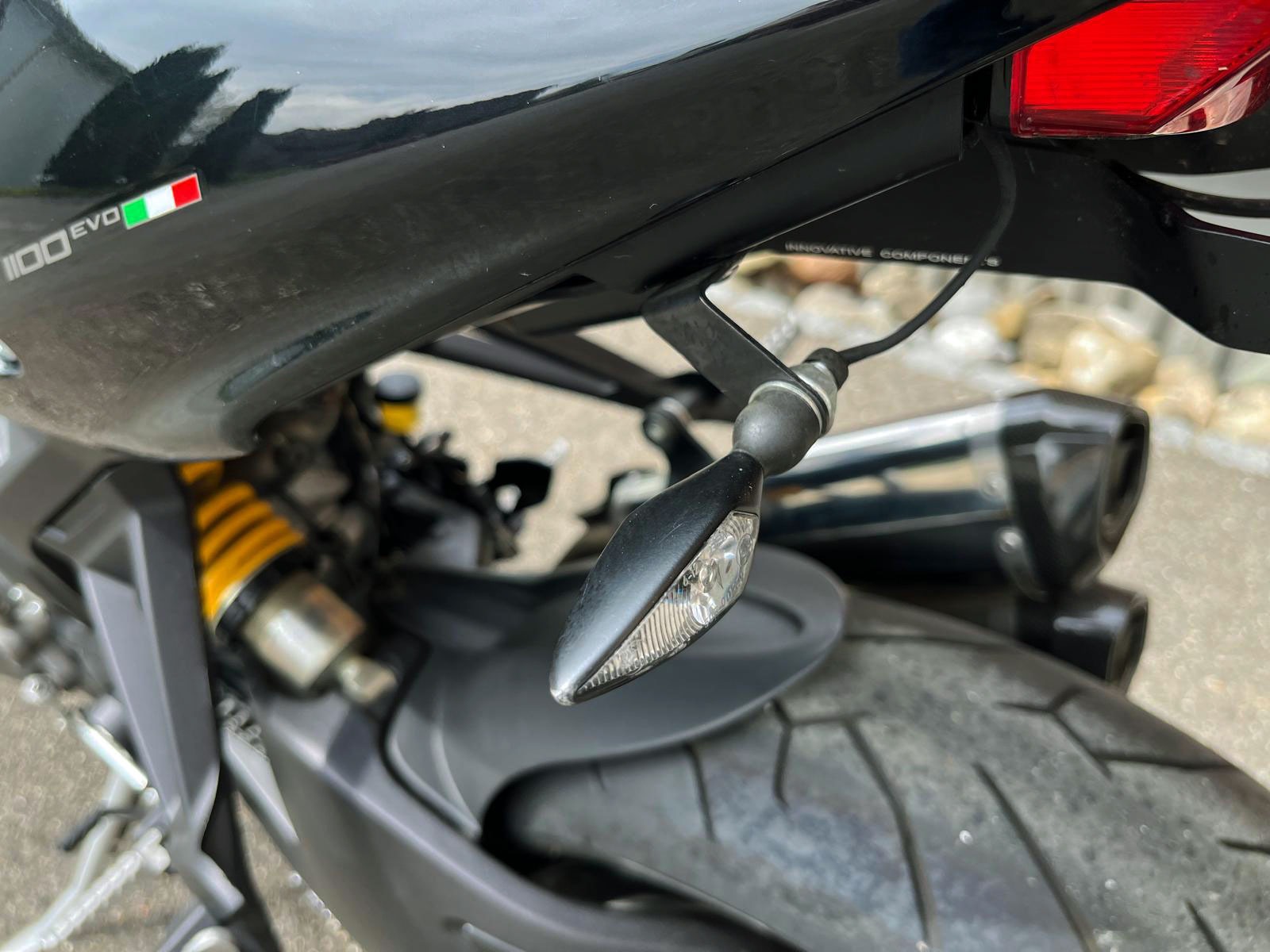 DUCATI Monster 1100 EVO ABS-image-6