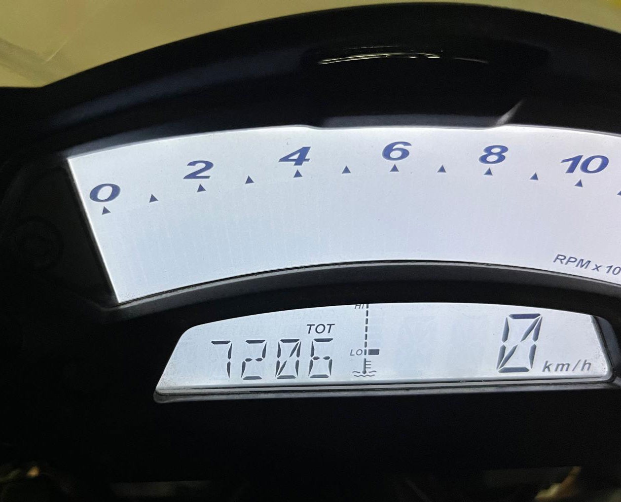 DUCATI Monster 1100 EVO ABS-image-9