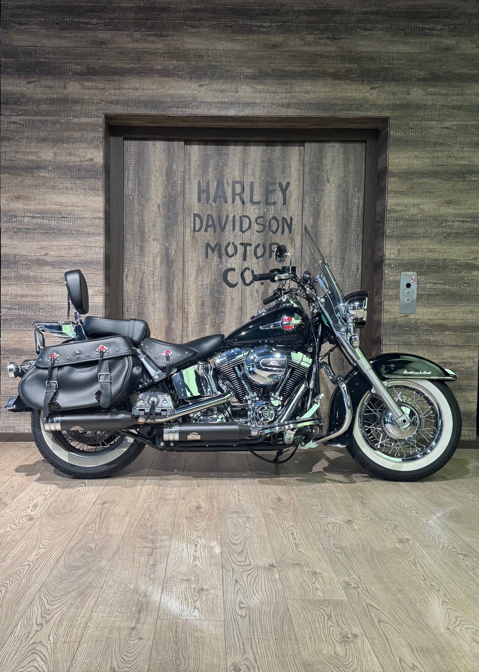 HARLEY-DAVIDSON FLSTC Softail Heritage Classic ABS