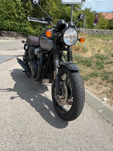 TRIUMPH Bonneville T120 Black-image-2