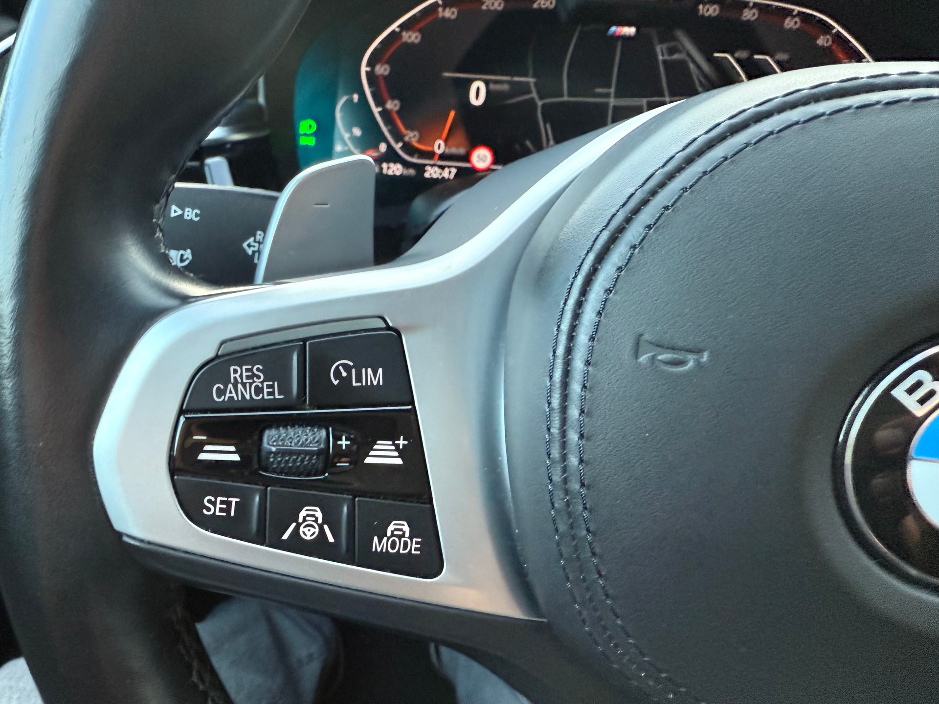 BMW 530i xDrive SAG Touring-image-25