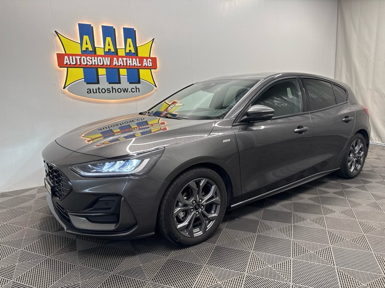 FORD Focus 1.0 MHEV ST-Line Automat