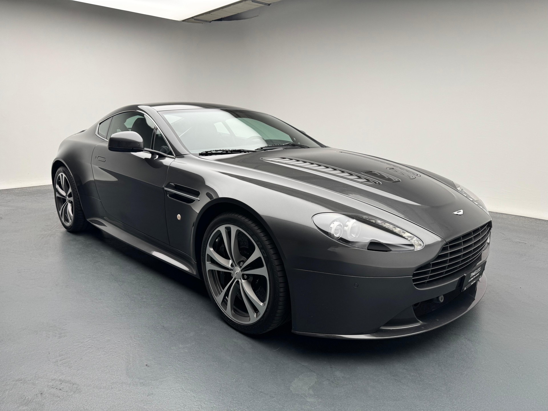 ASTON MARTIN V12 Vantage Coupé 6.0