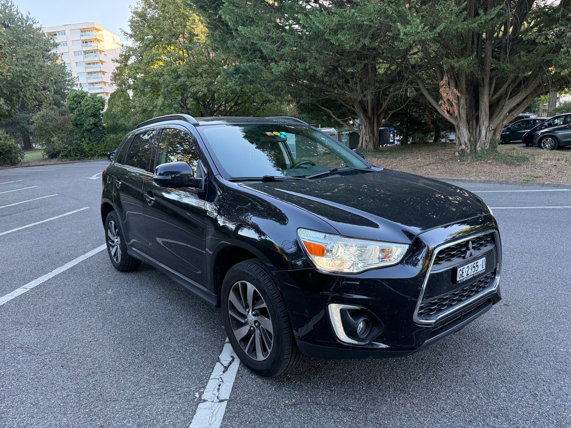 MITSUBISHI ASX 2.2 DID Celebration 300K Leder 4WD Automatic-showroom-element-2