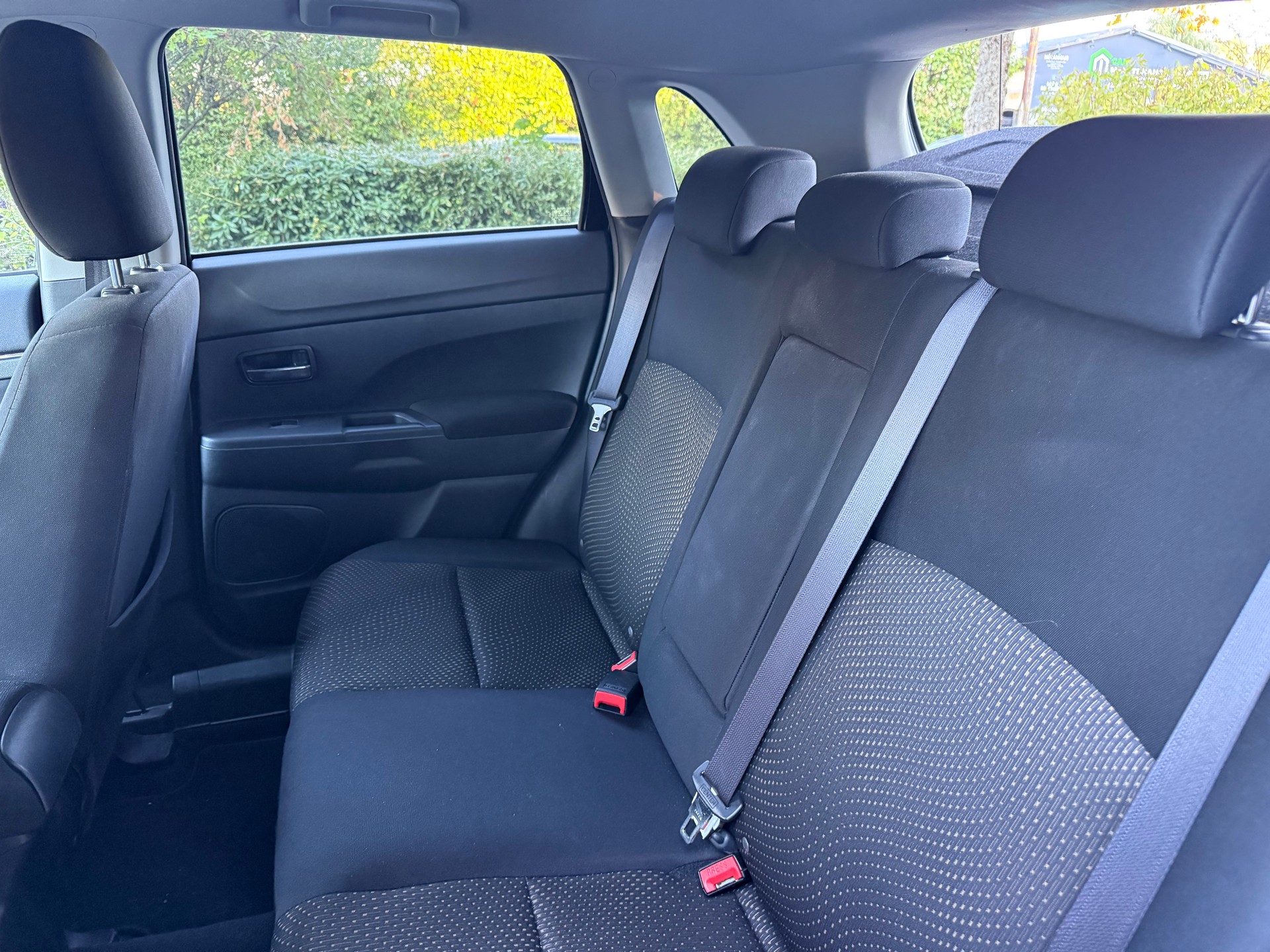 MITSUBISHI ASX 2.2 DID Celebration 300K Leder 4WD Automatic-image-13