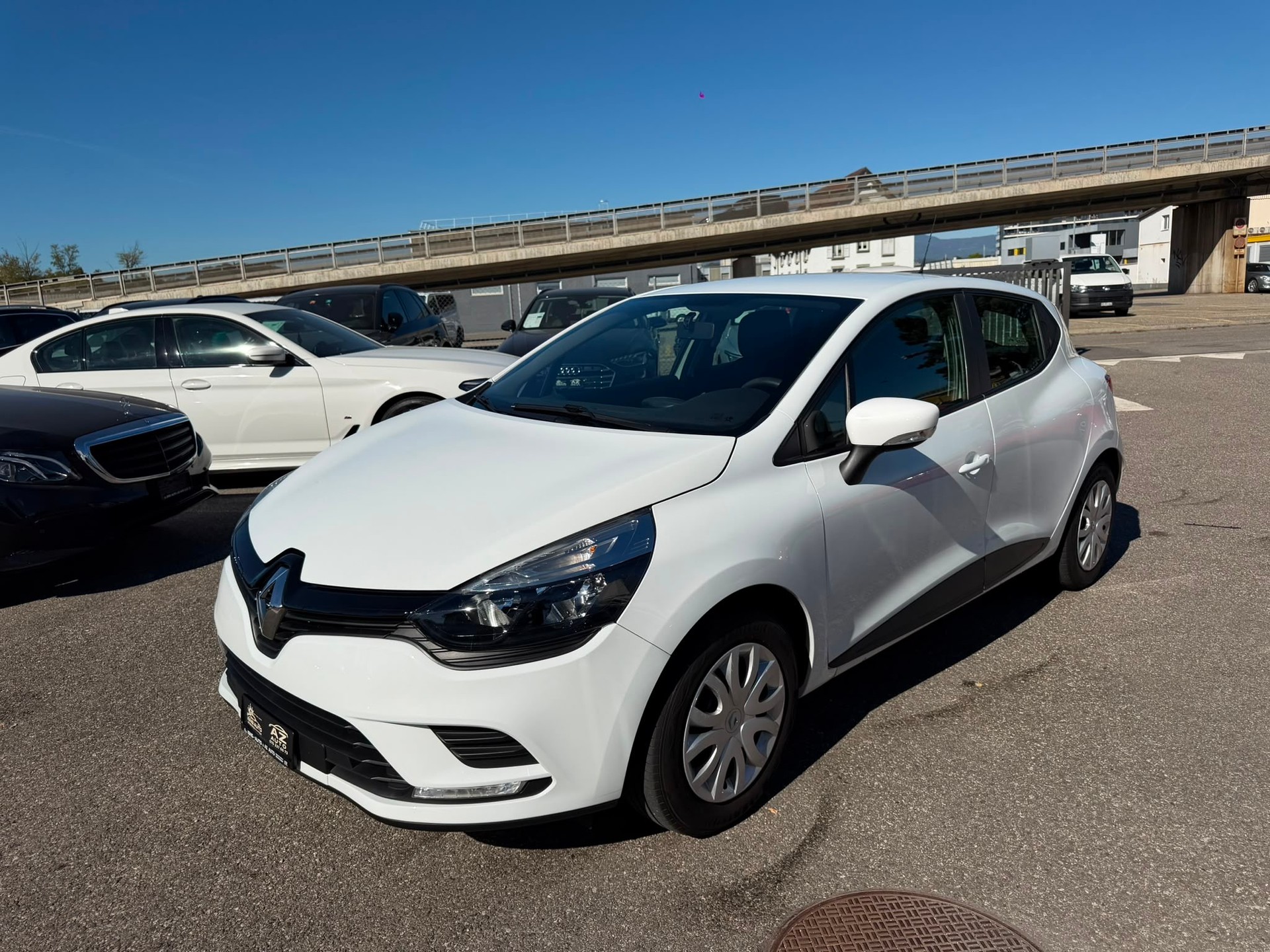 RENAULT Clio 1.2 16V Zen expertiser du jour garantie 2 ans 🇨🇭