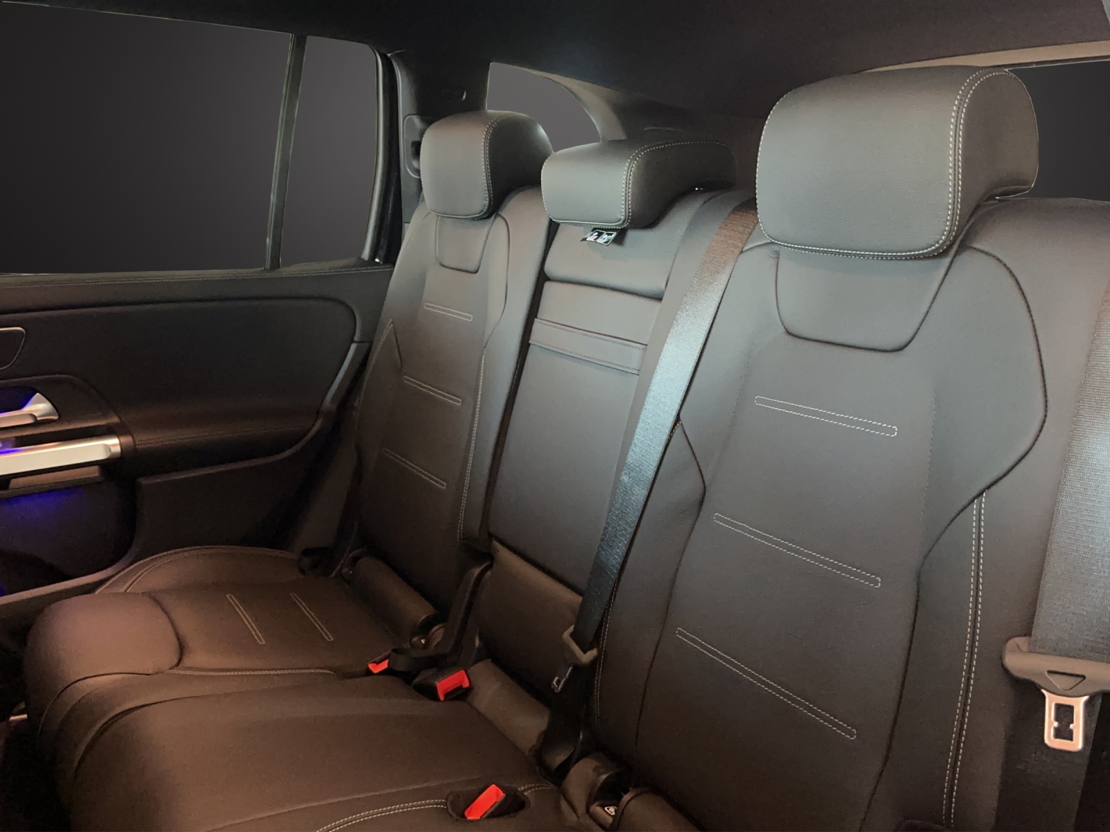 MERCEDES-BENZ EQB 350 4M Swiss Star AMG-image-11