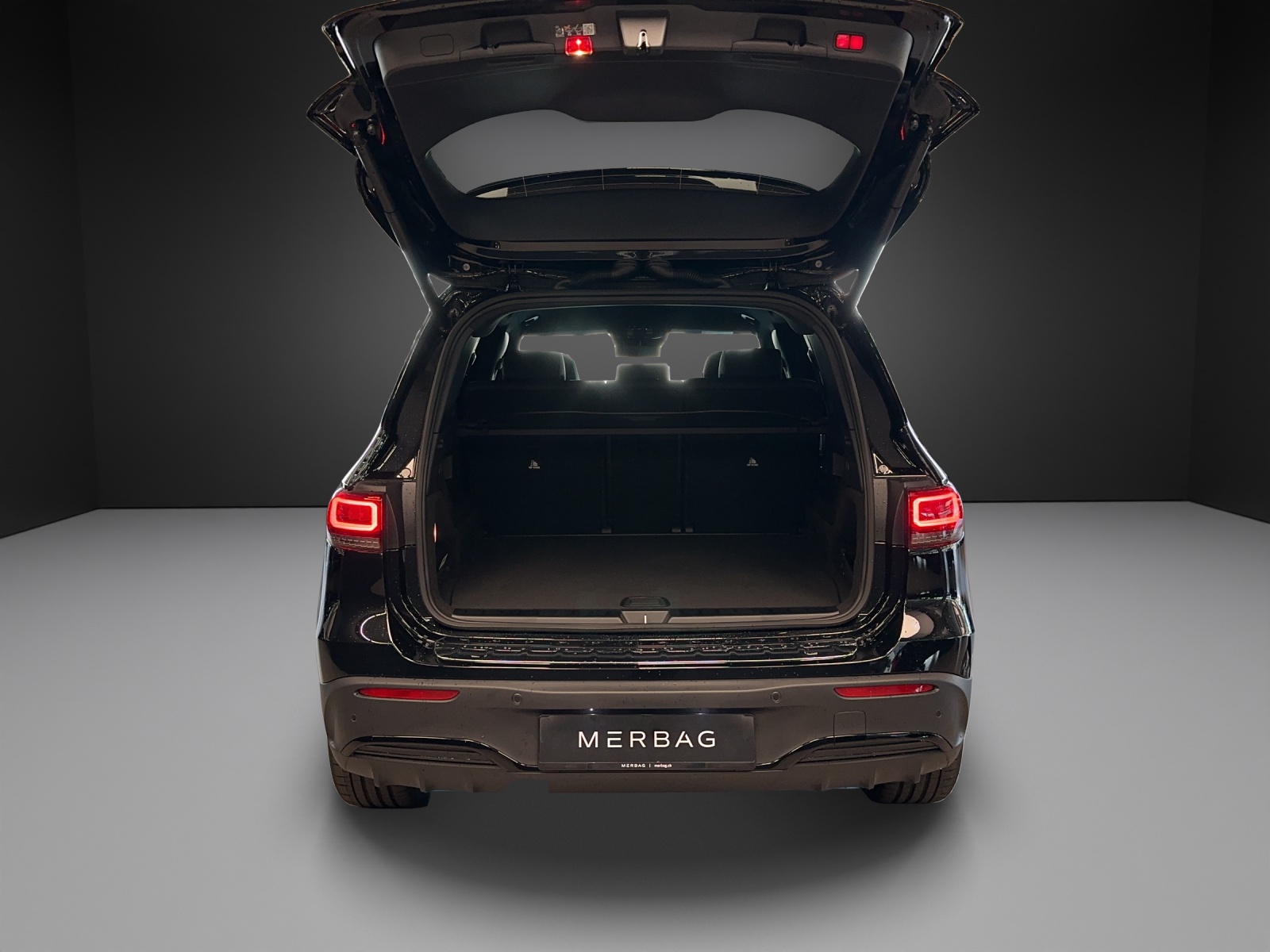 MERCEDES-BENZ EQB 350 4M Swiss Star AMG-image-6