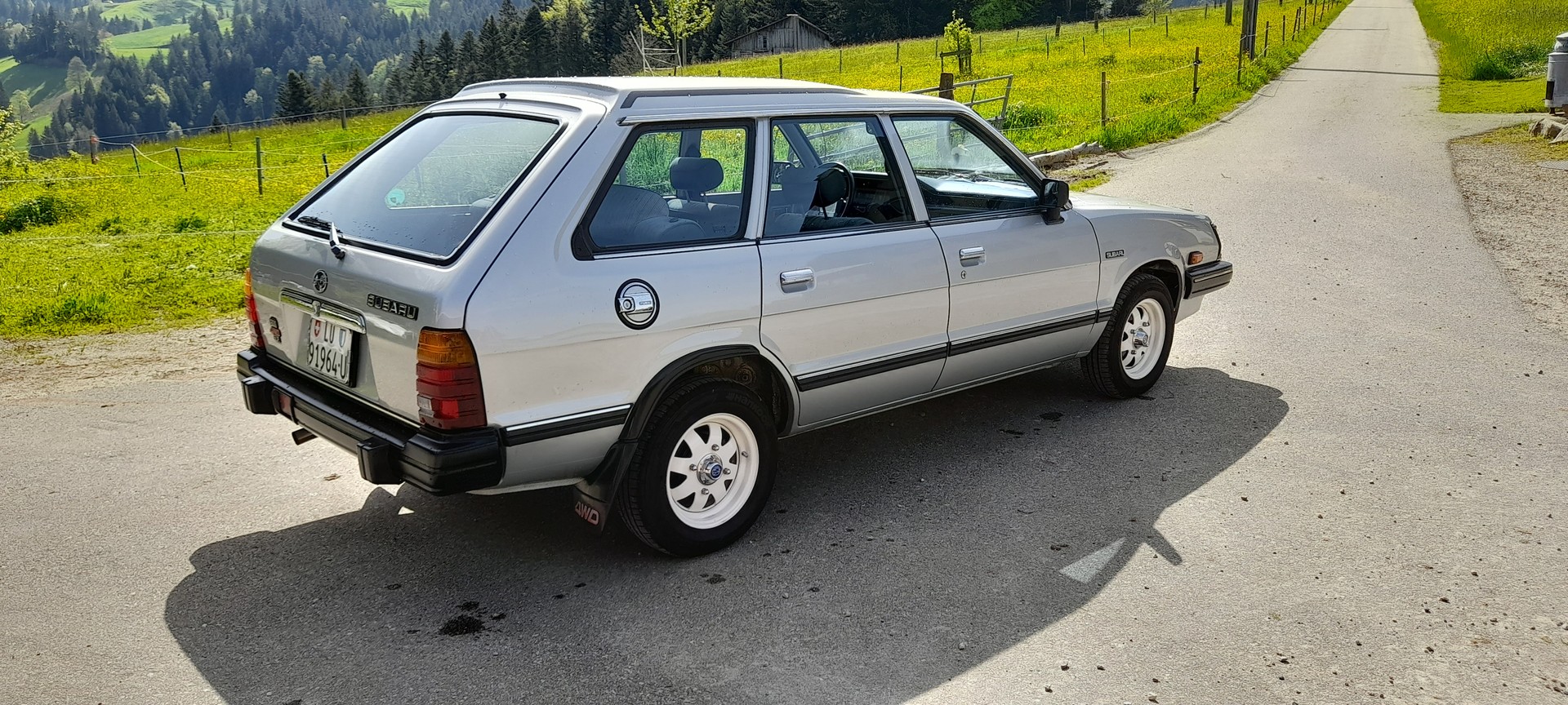 SUBARU 1.8 GLF 4WD Super Station-image-3