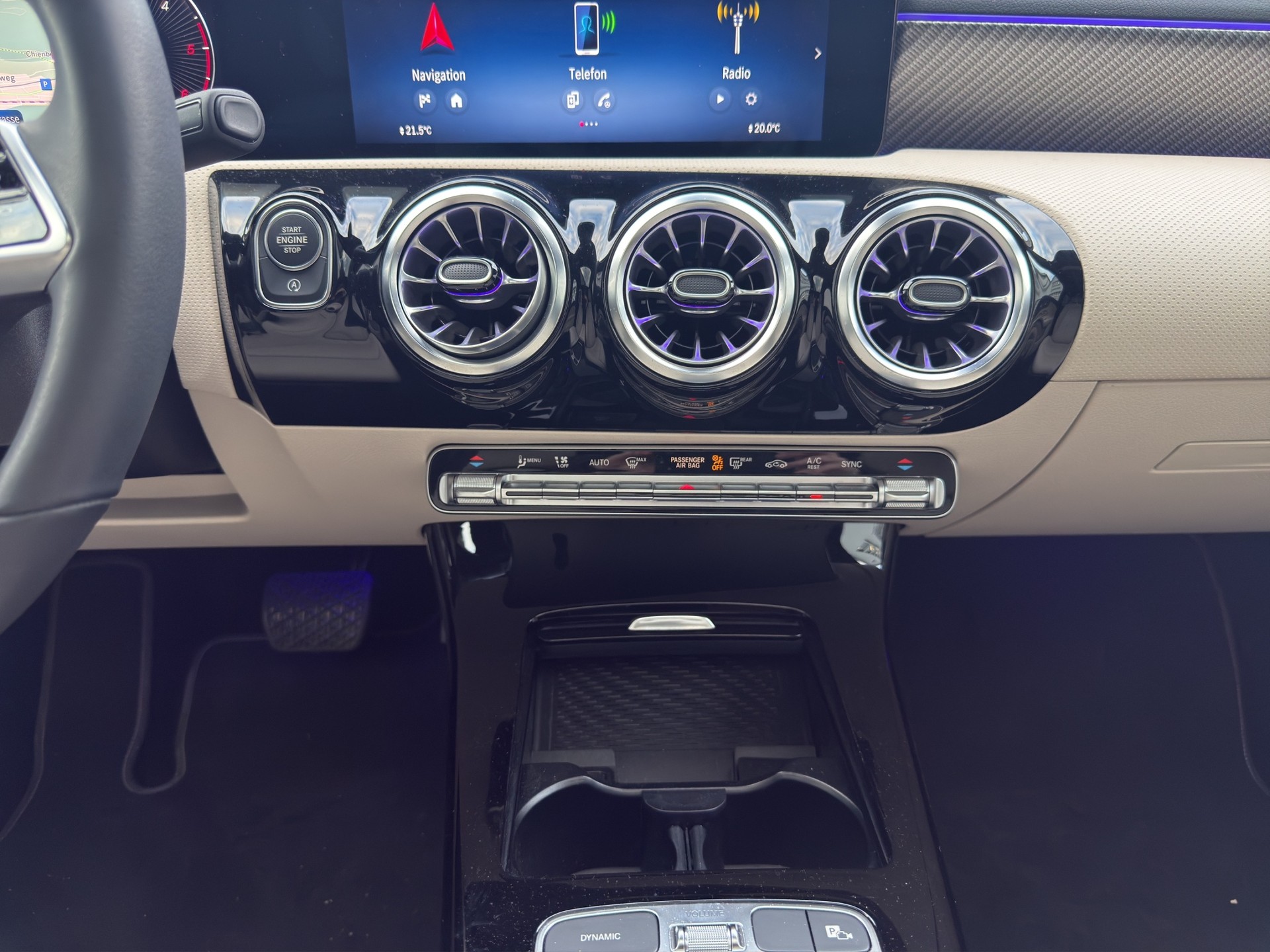 MERCEDES-BENZ CLA Shooting Brake 220 d 8G-DCT-image-16