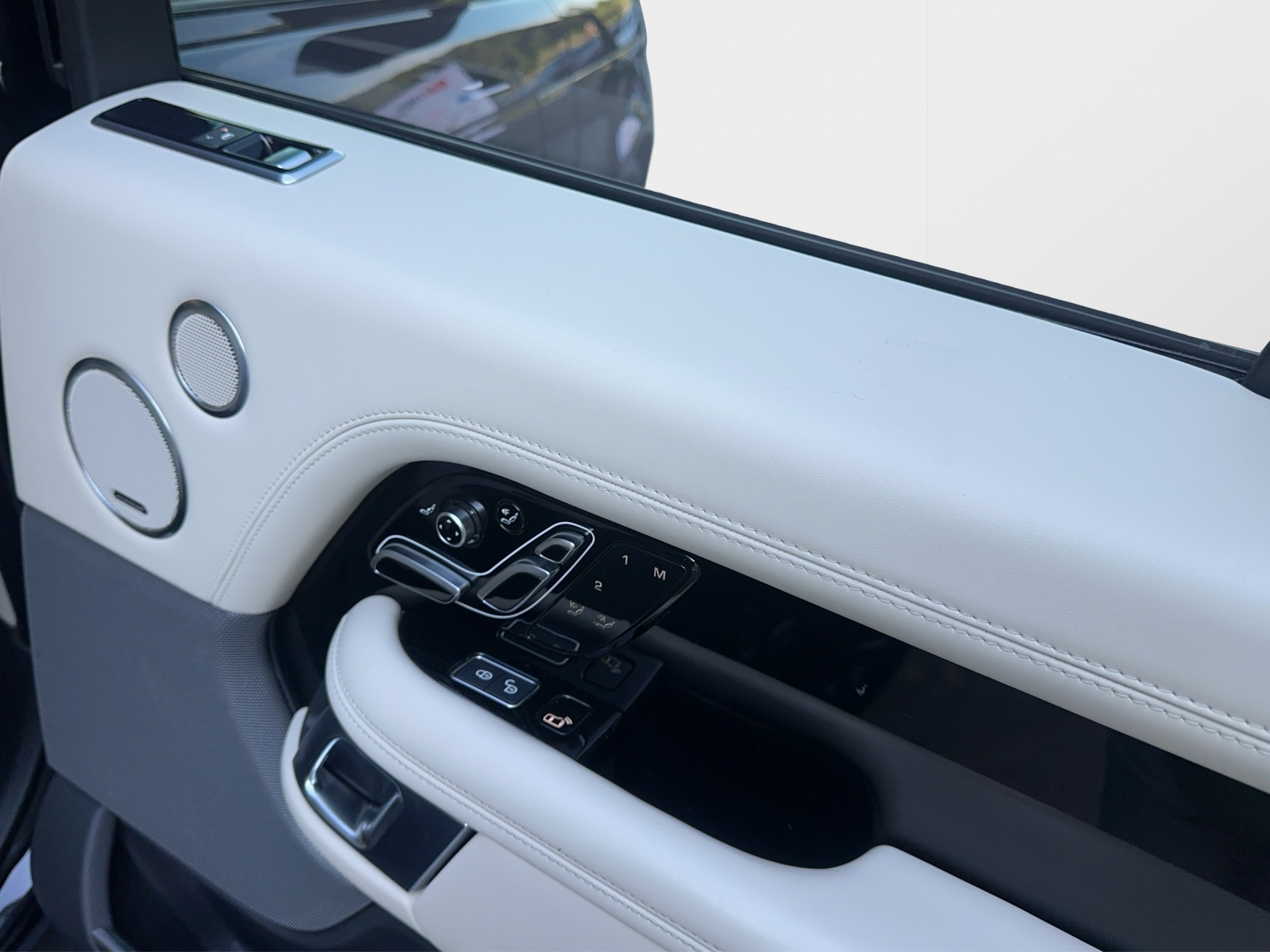 LAND ROVER Range Rover 5.0 V8 S/C AB Automatic-image-9