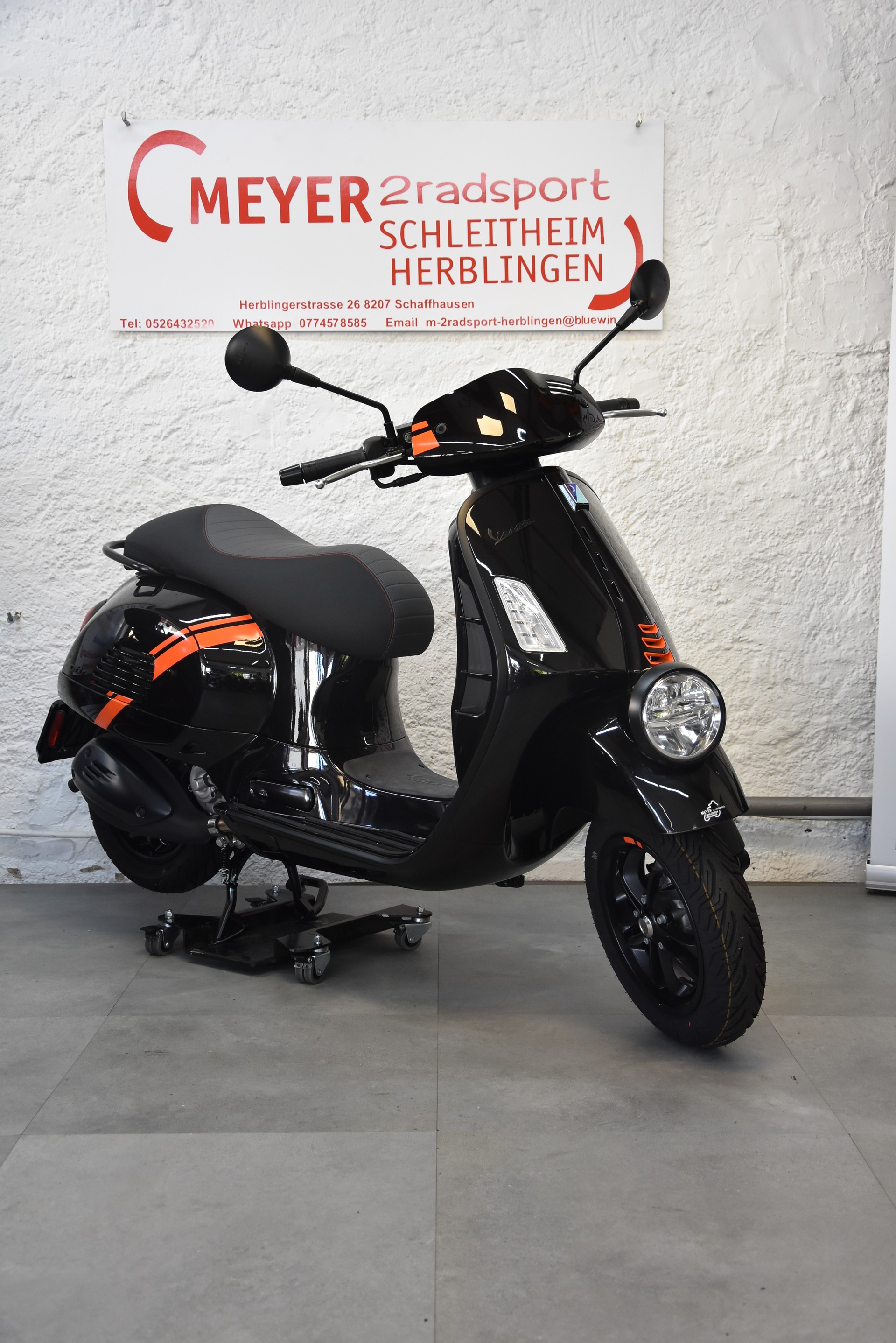 PIAGGIO Vespa GTV 300-image-2