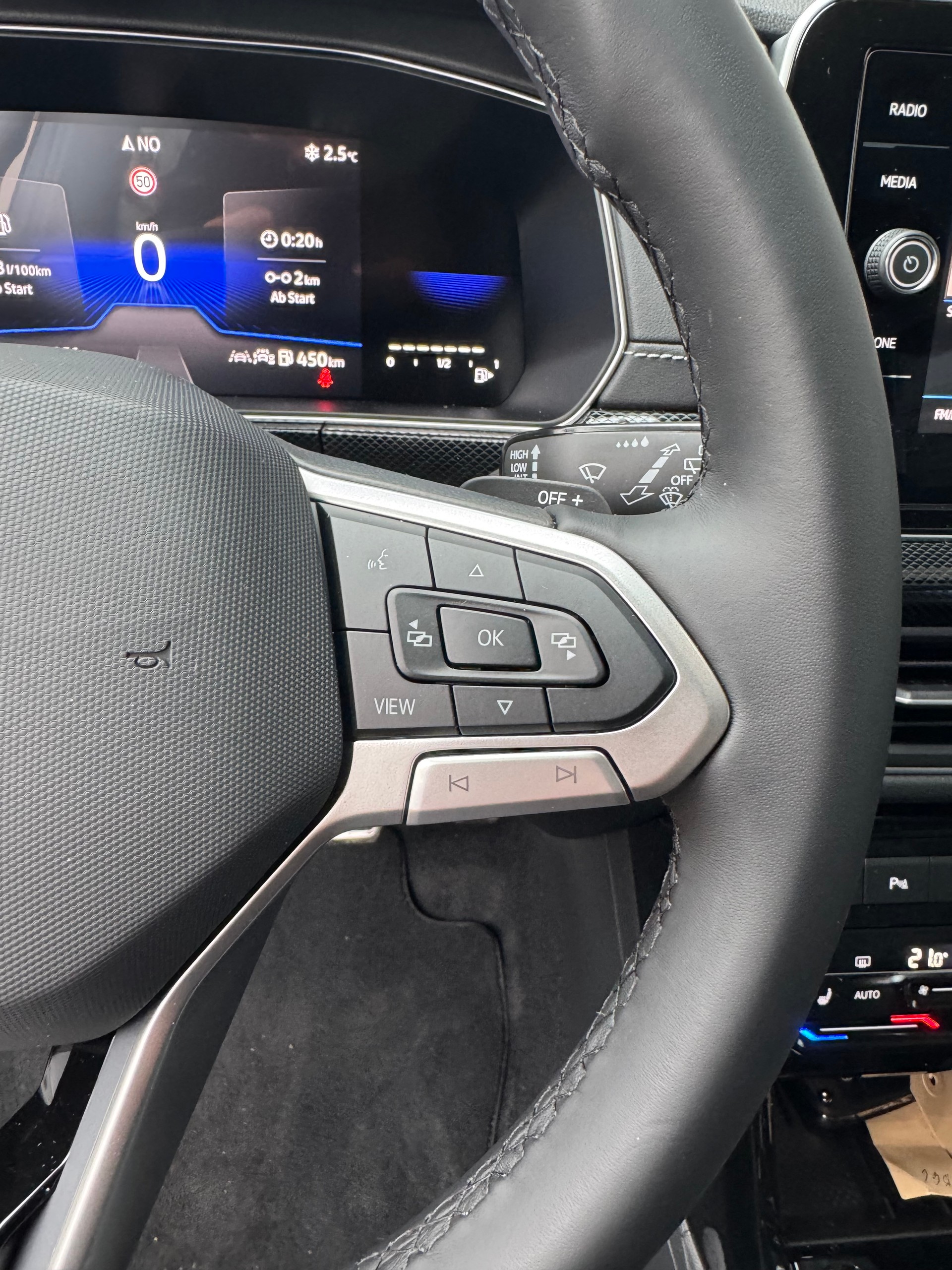 VW T-Cross 1.5 TSI EVO ACT R-Line DSG 150 PS mit Anhängerkupplung 32 % Rabatt !-image-4