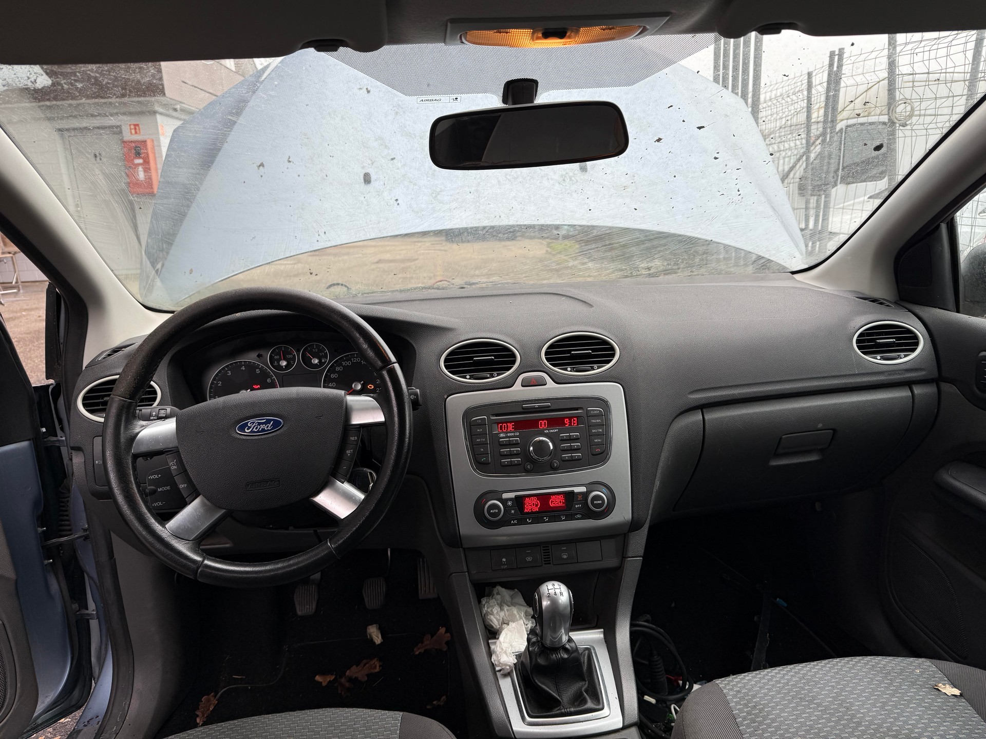 FORD Focus 1.6i VCT Carving-image-5