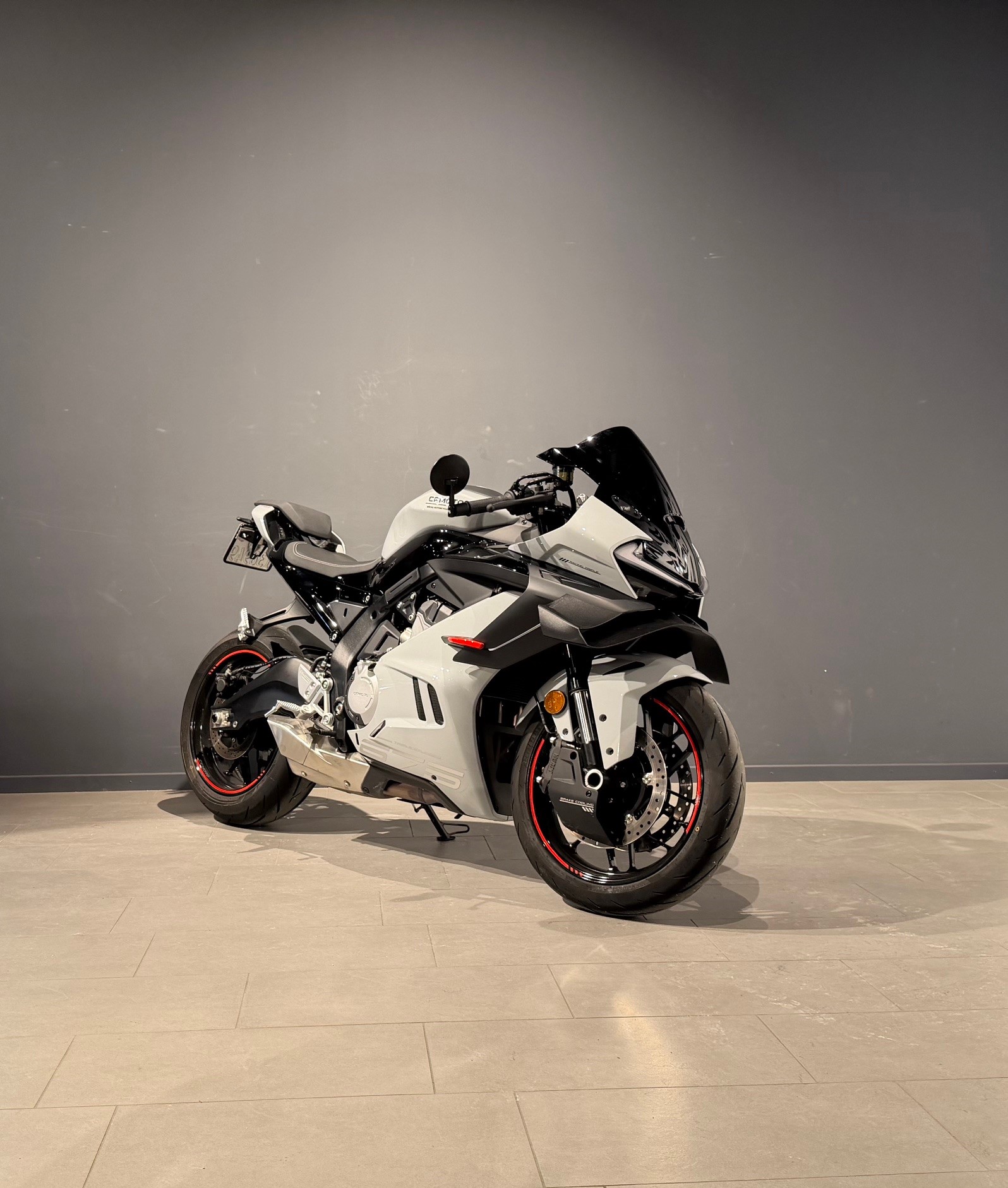 CF MOTO 675 SR-R-image-1