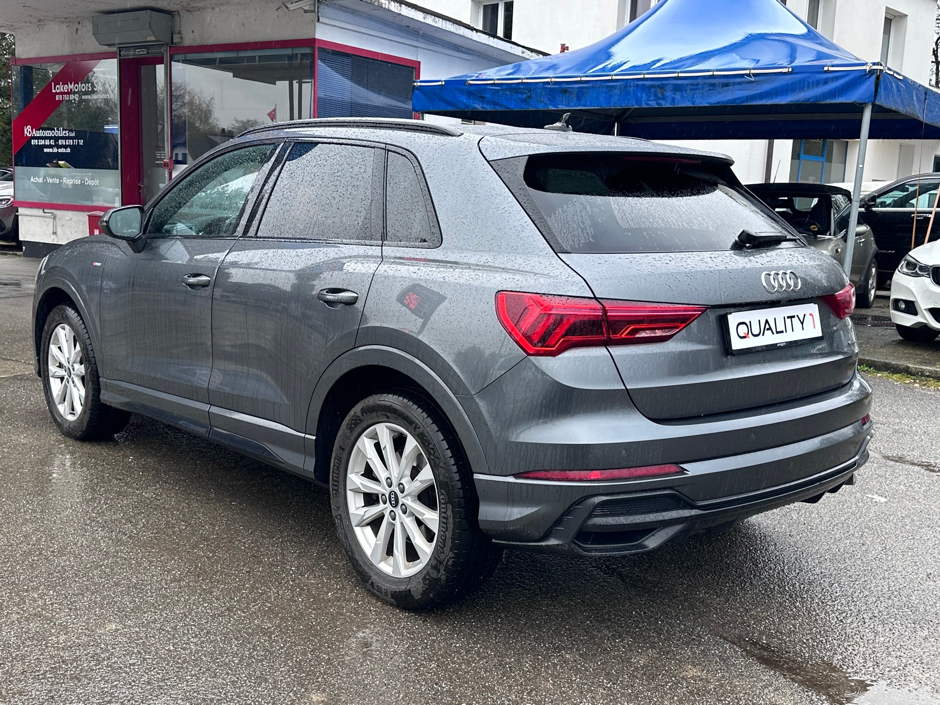 AUDI Q3 40 TFSI S line quattro S-tronic-image-1
