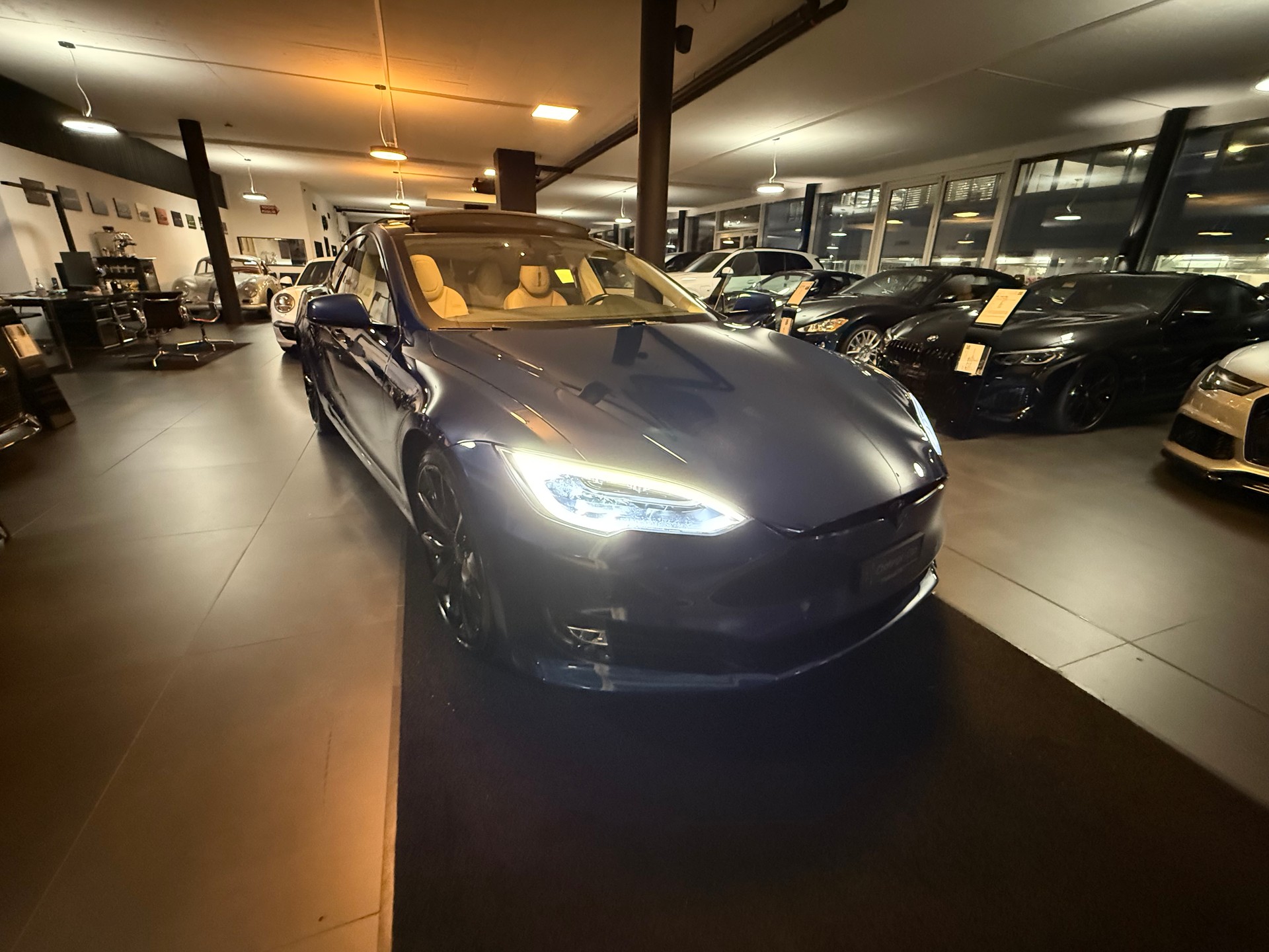 TESLA Model S 100 D-image-30