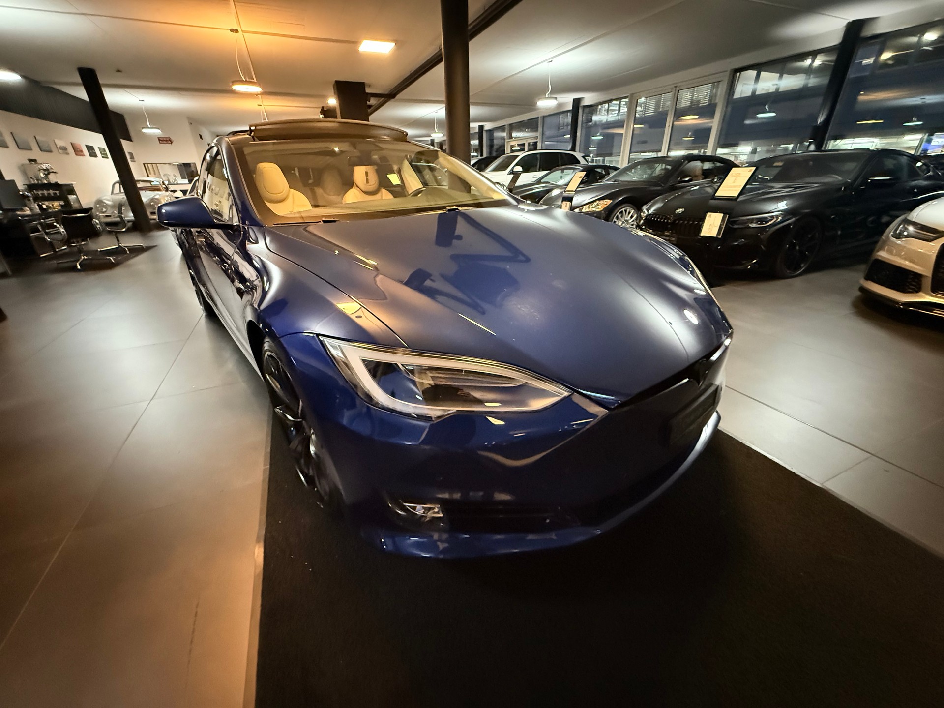 TESLA Model S 100 D-image-18