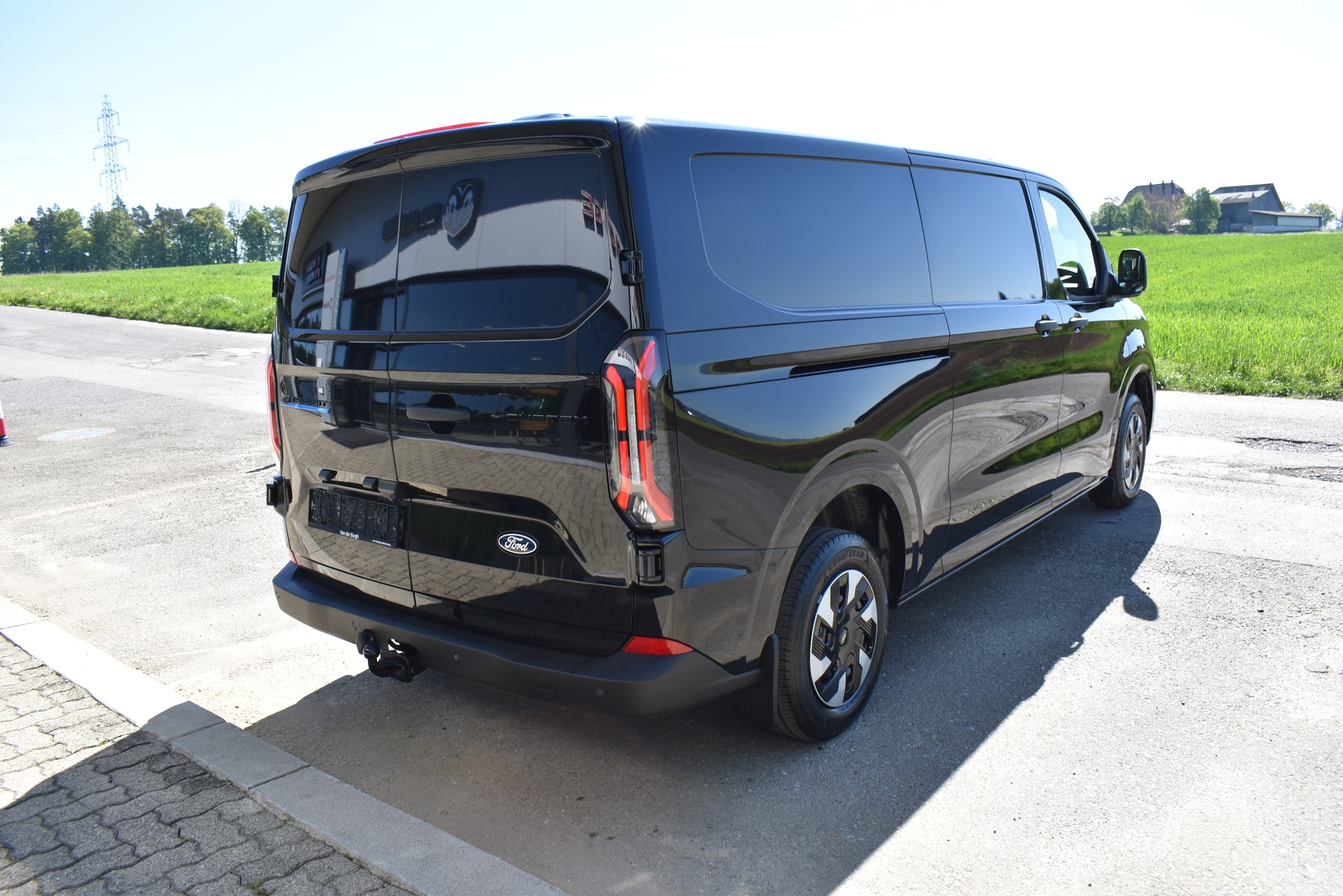 FORD Transit Custom Van 340 L2H1 83kWh Trend-image-6