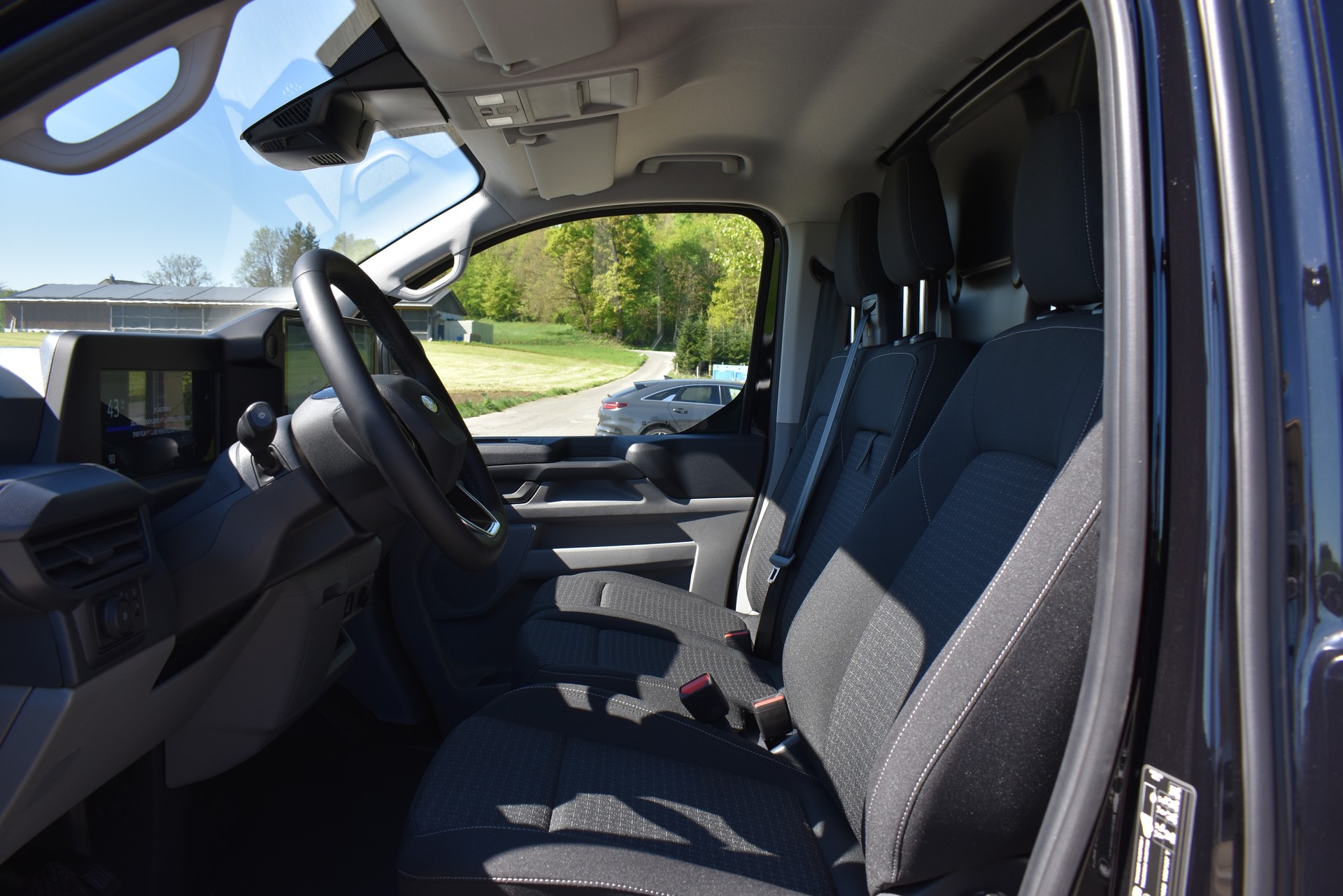 FORD Transit Custom Van 340 L2H1 83kWh Trend-image-13