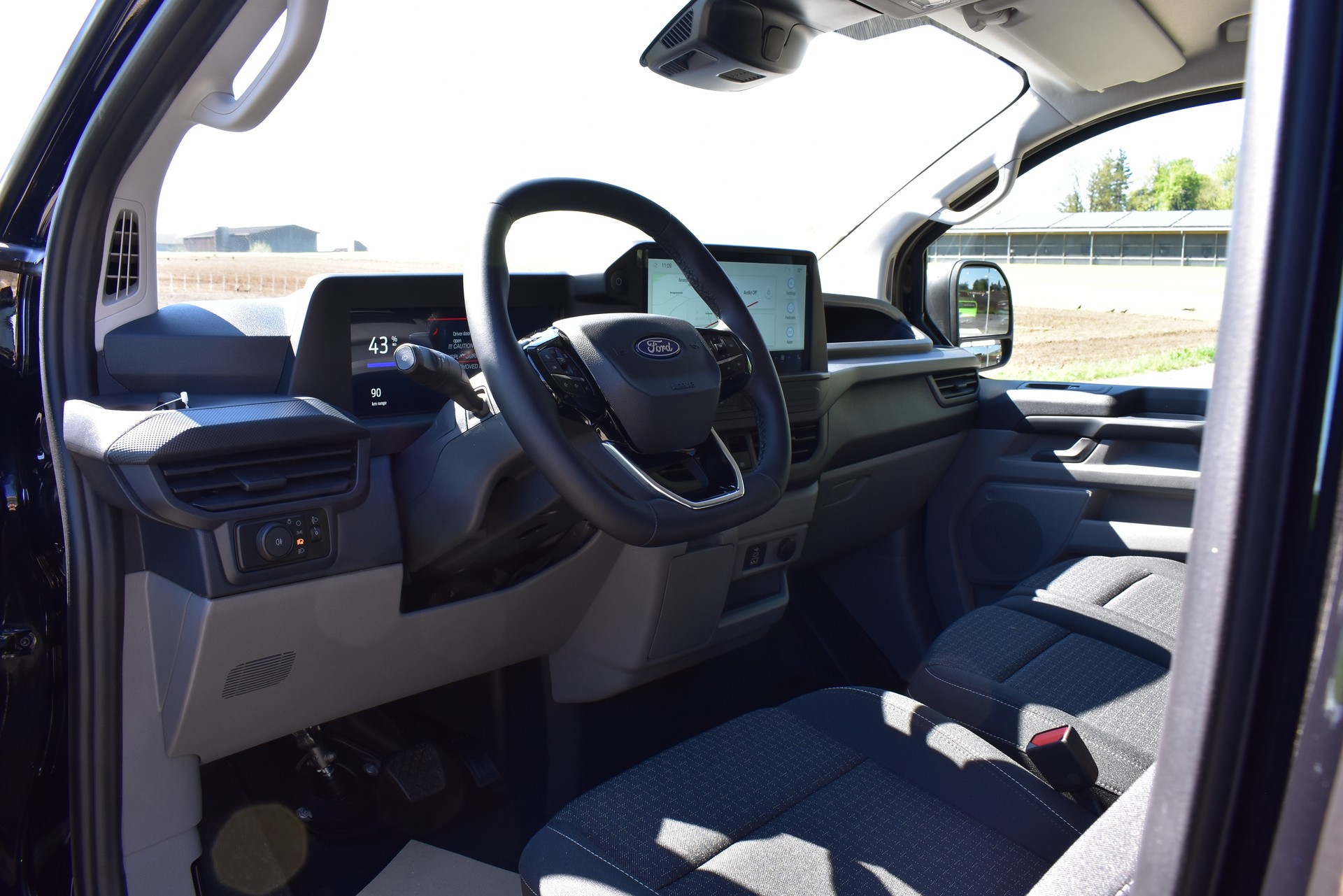 FORD Transit Custom Van 340 L2H1 83kWh Trend-image-12