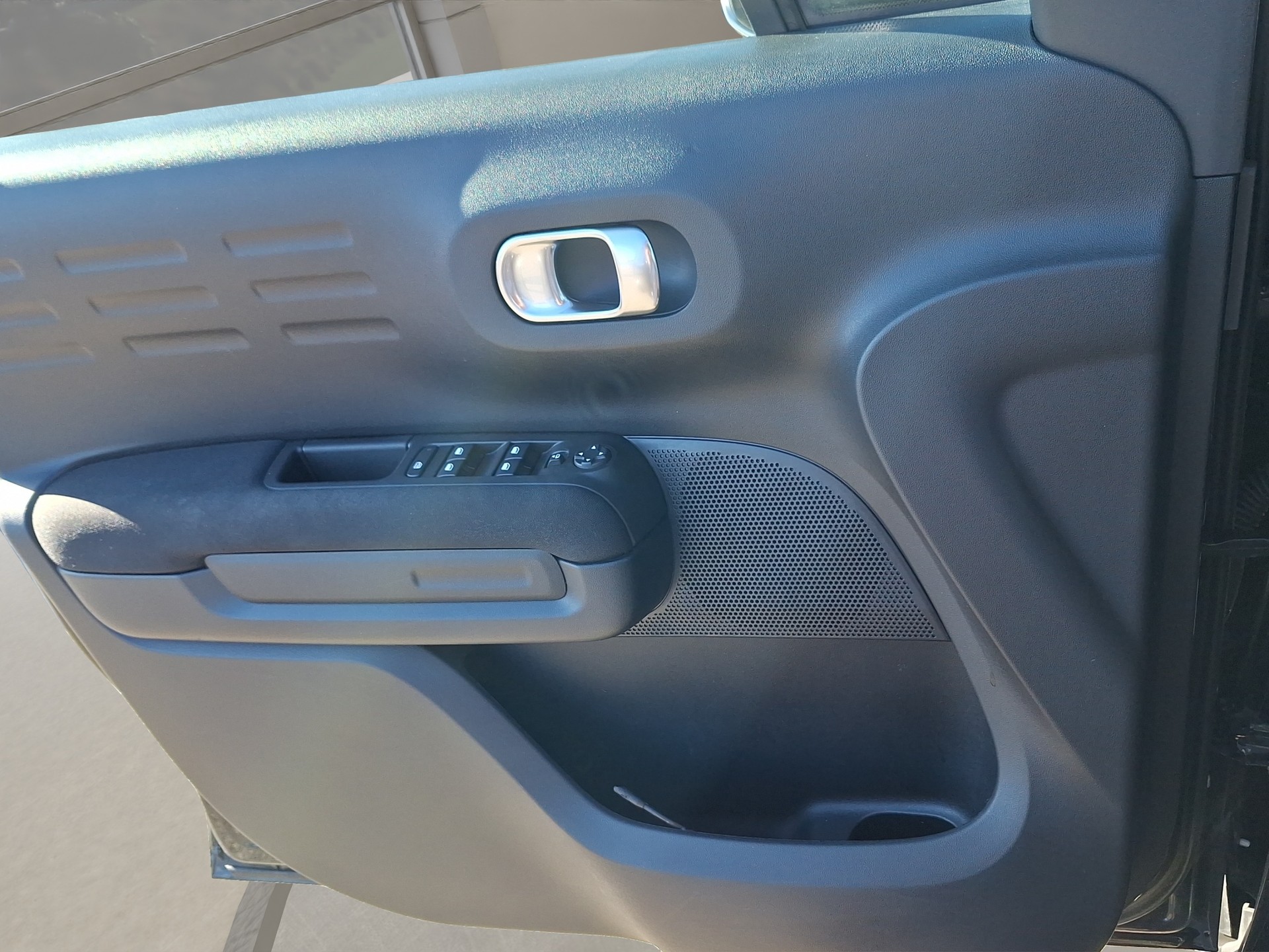 CITROEN C3 Aircross 1.2i PureTech Max EAT6-image-15