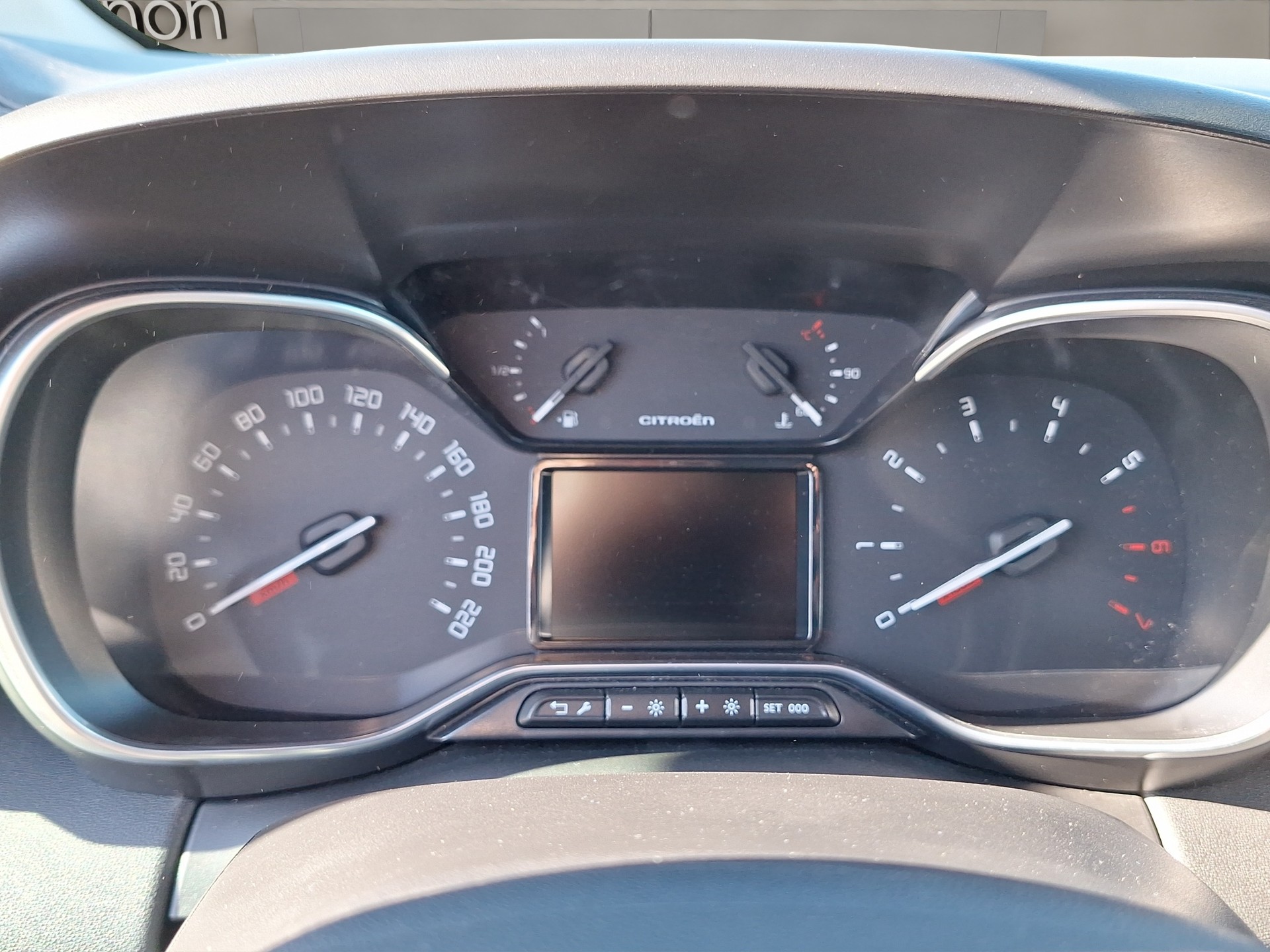 CITROEN C3 Aircross 1.2i PureTech Max EAT6-image-14
