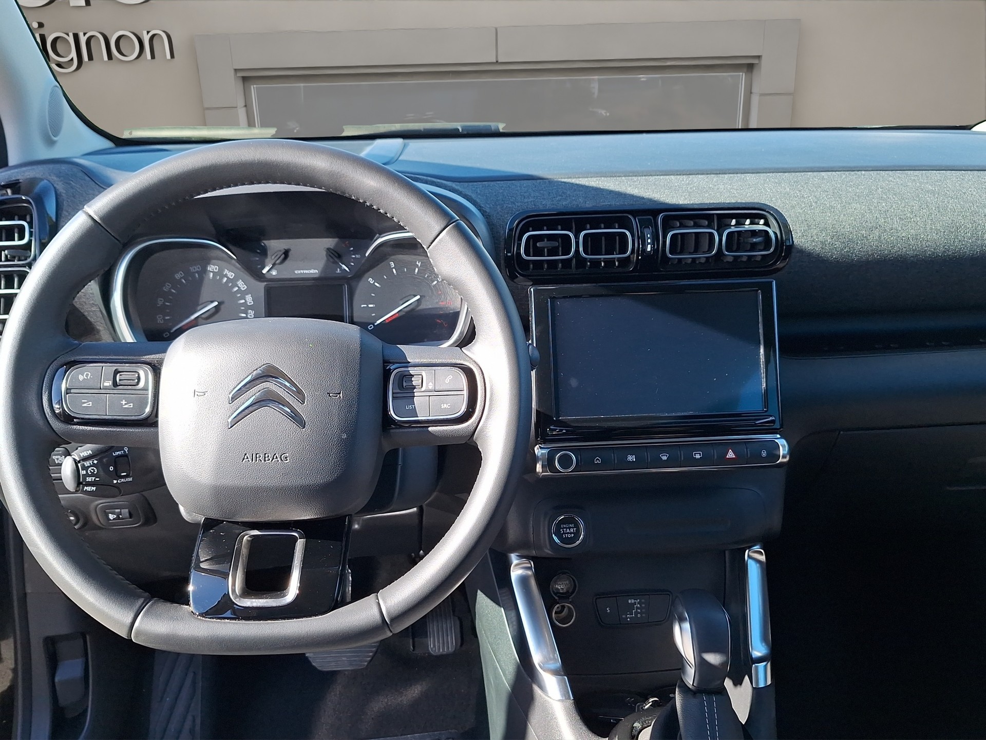 CITROEN C3 Aircross 1.2i PureTech Max EAT6-image-9