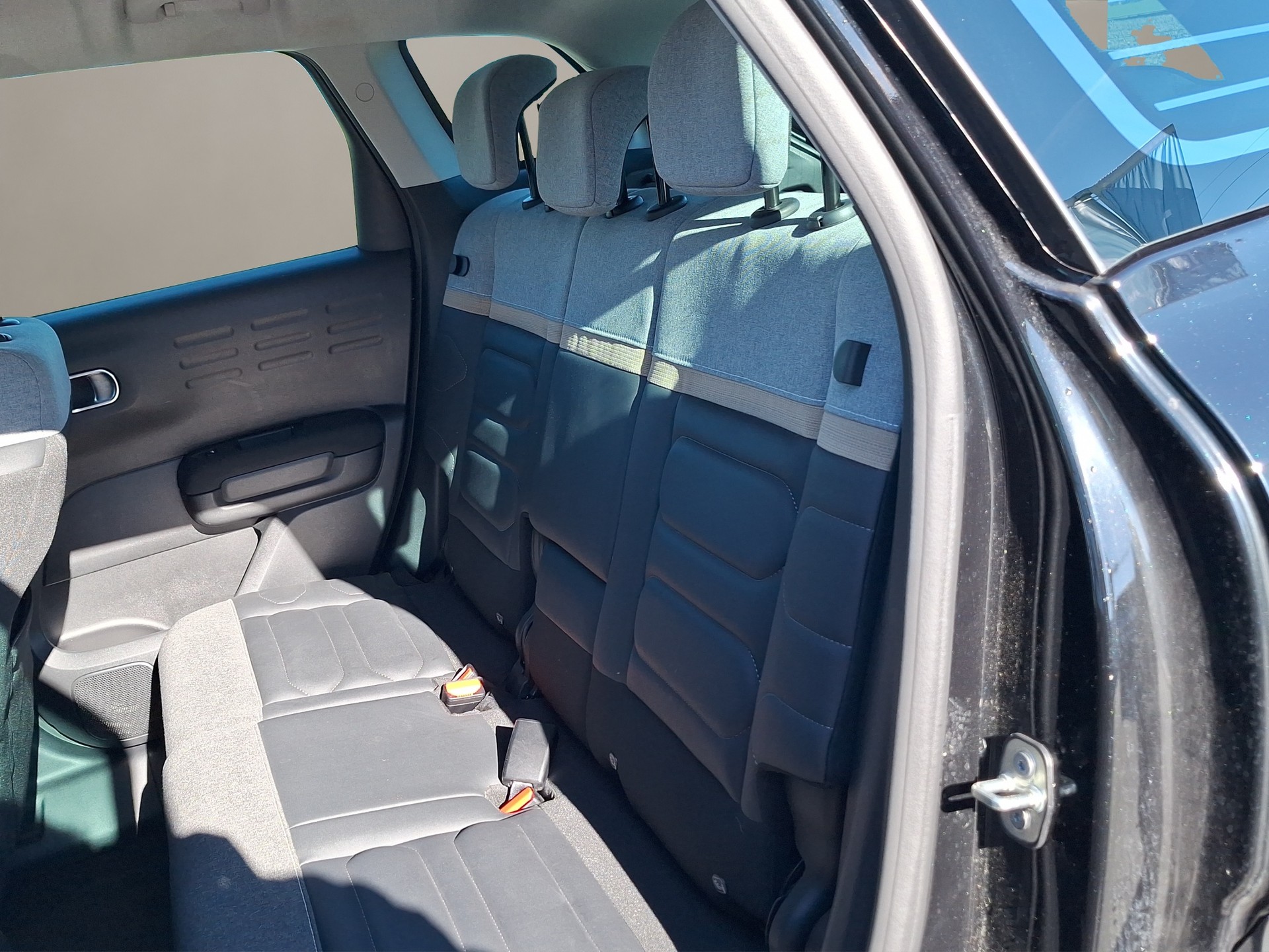 CITROEN C3 Aircross 1.2i PureTech Max EAT6-image-12